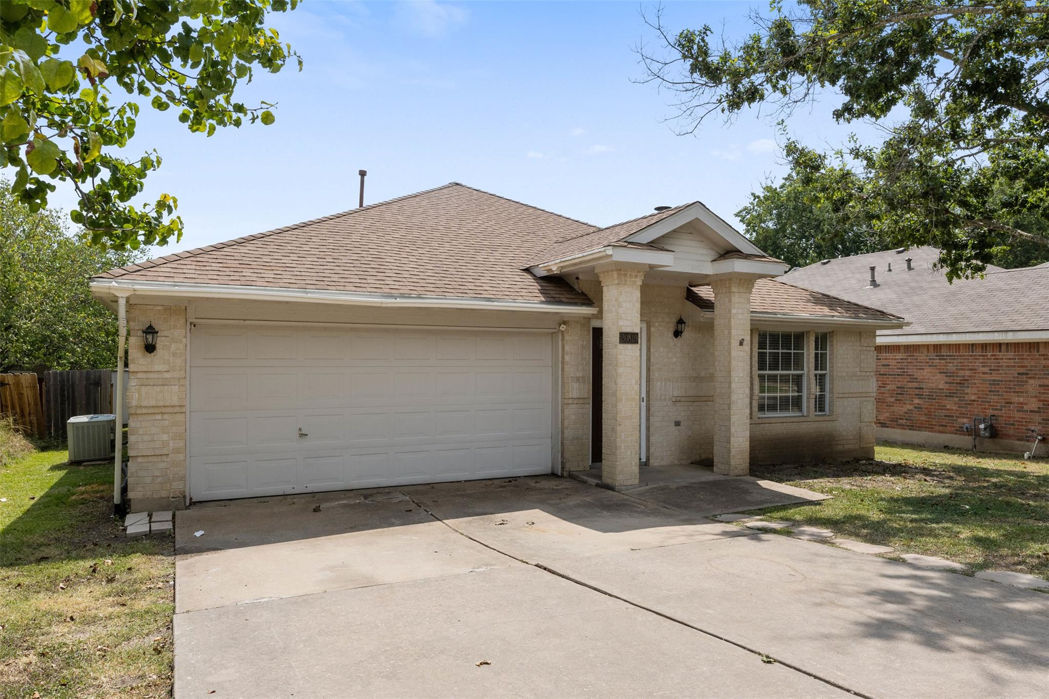 20819 Trotters Ln Property Photo 1