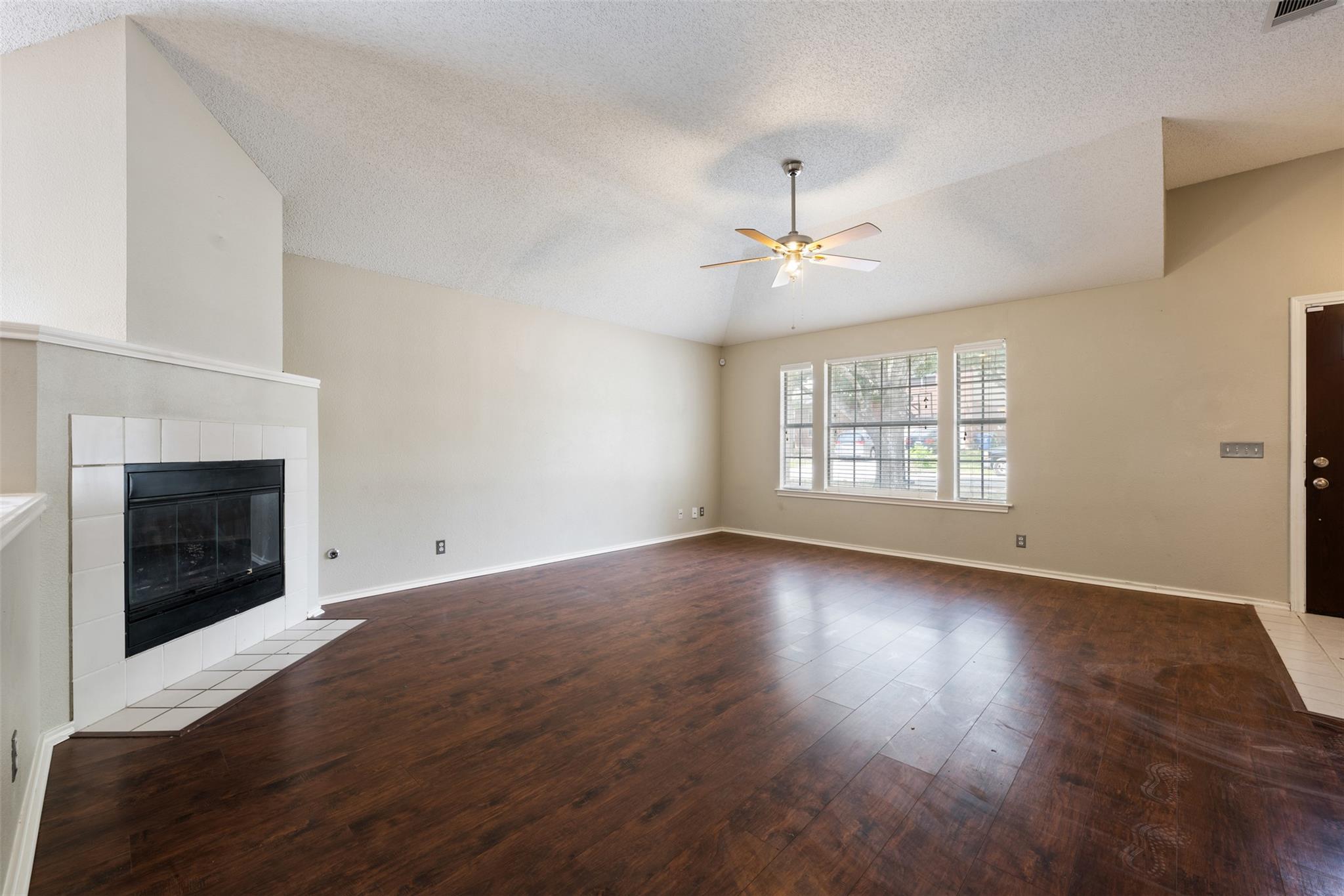 20819 Trotters Ln Property Photo 6