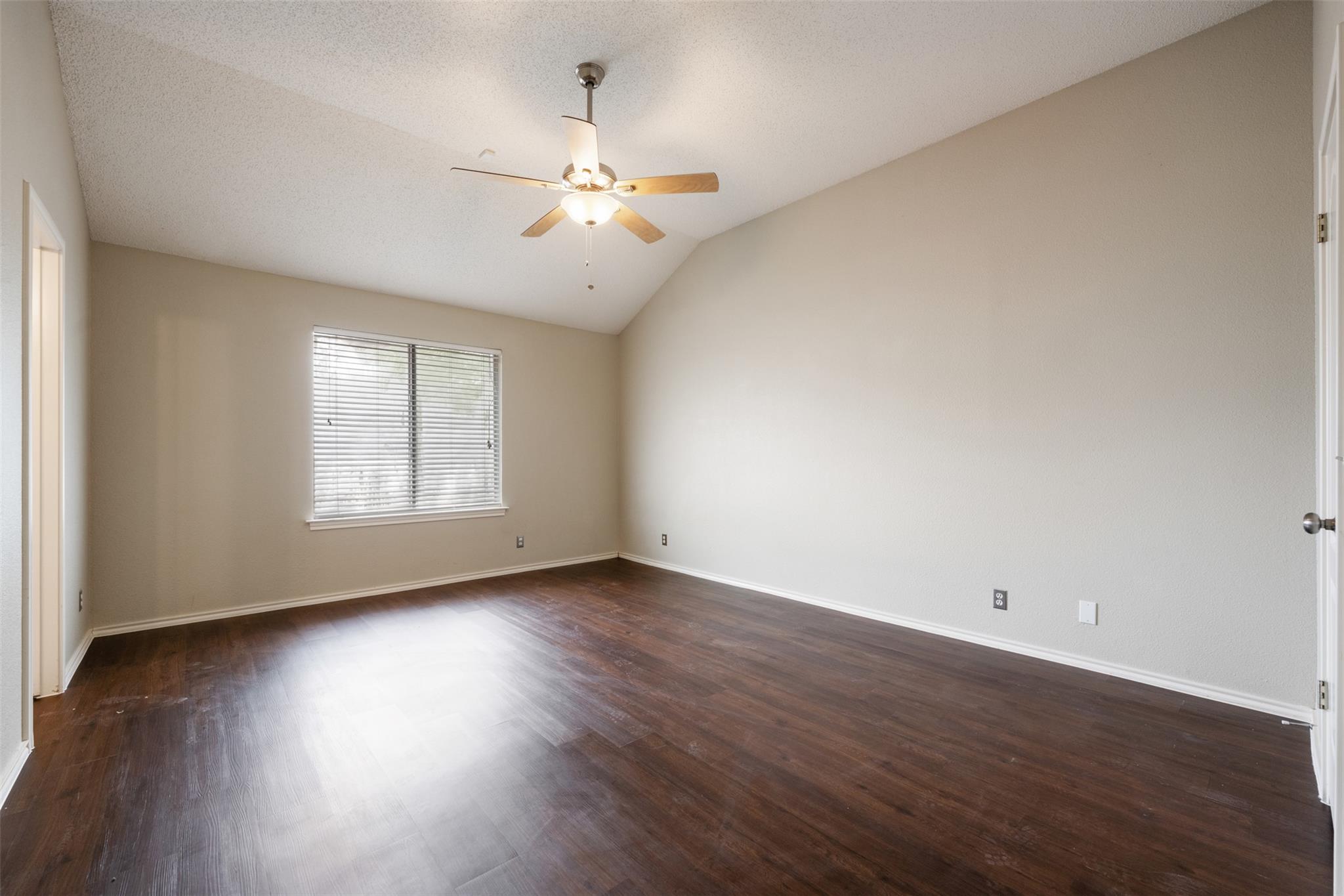 20819 Trotters Ln Property Photo 19
