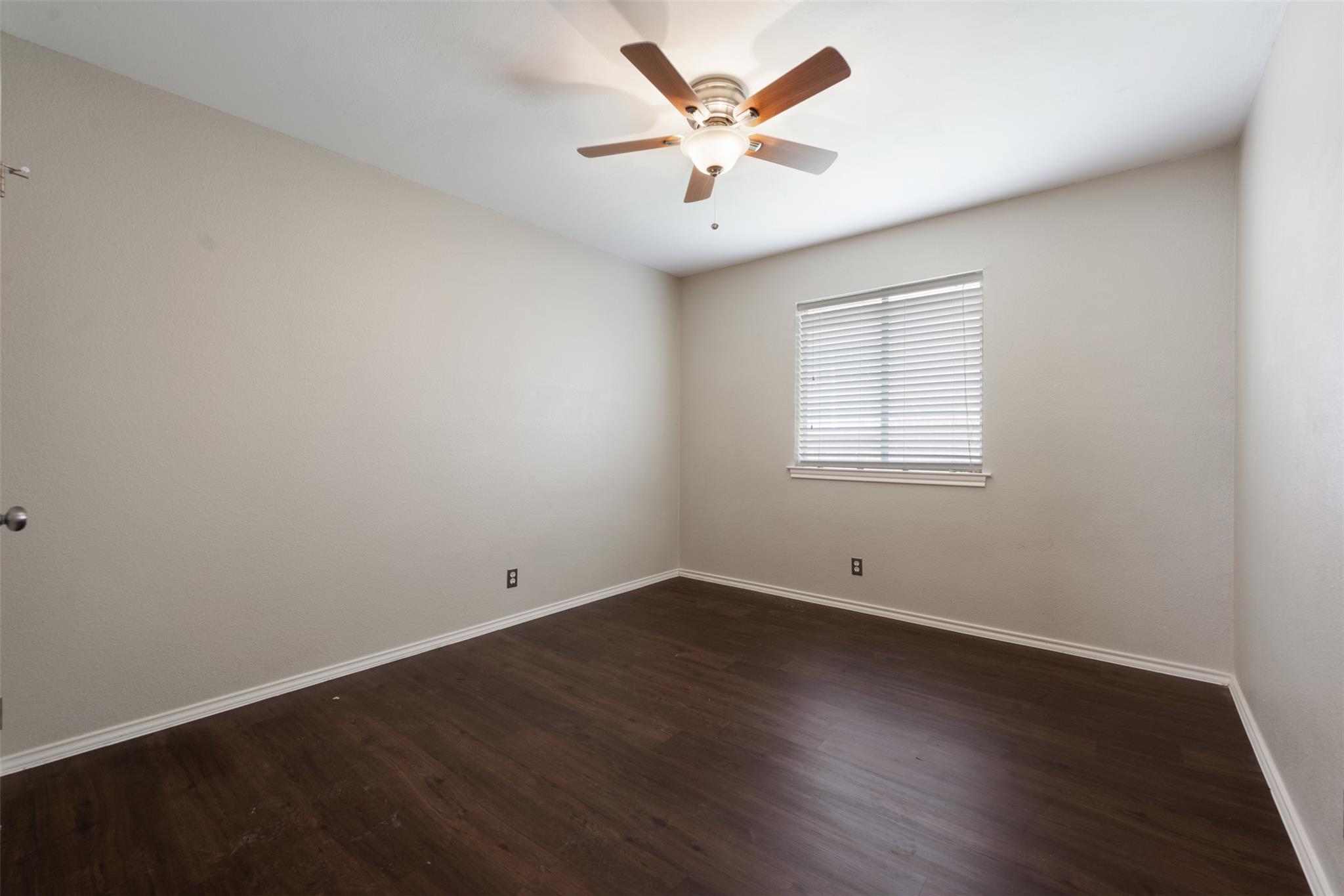 20819 Trotters Ln Property Photo 24