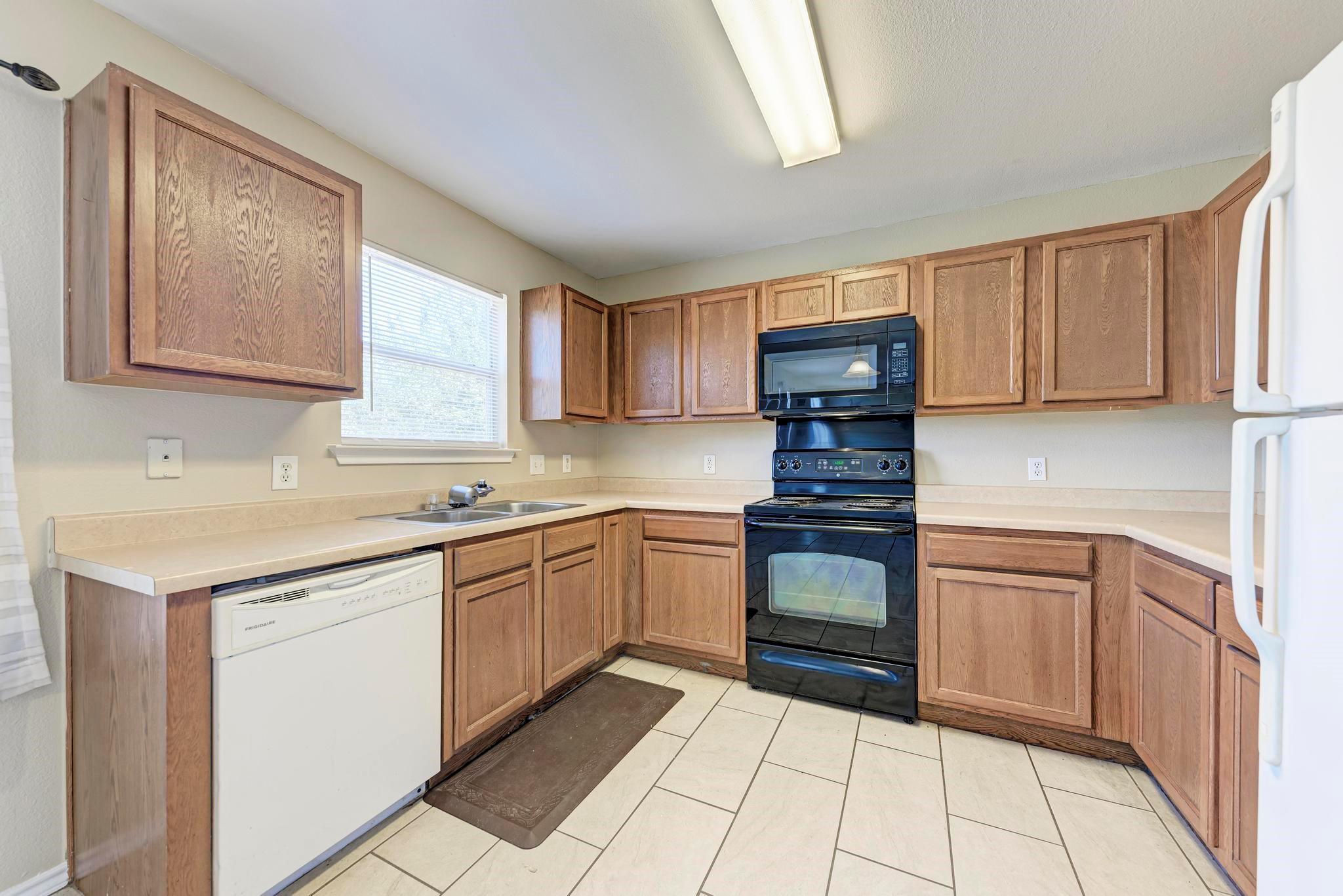 289 Drystone Trl Property Photo 17
