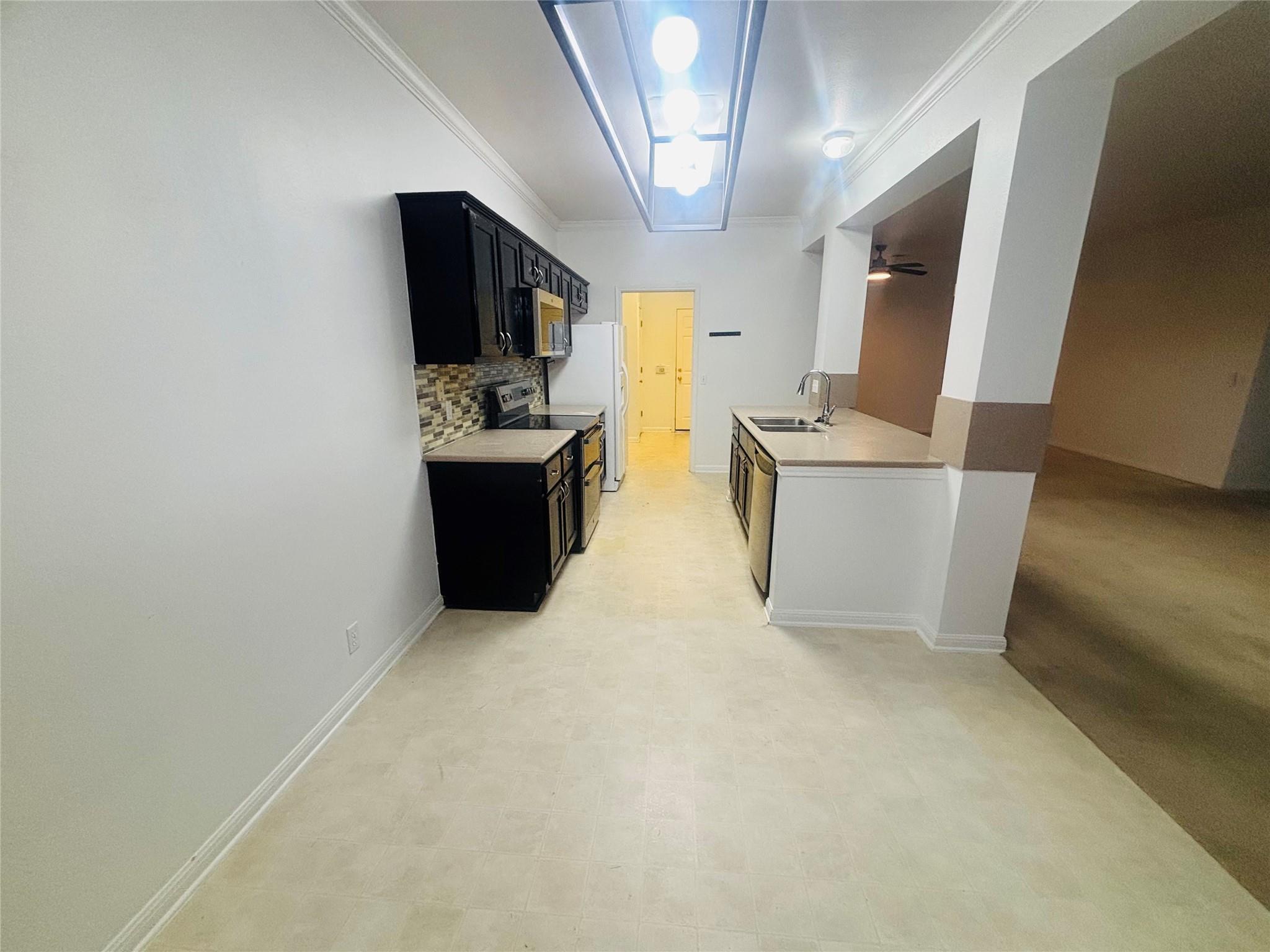 11609 Marshall St Property Photo 11