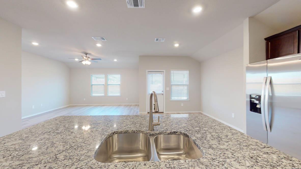 2224 Oregano Ct Property Photo 8
