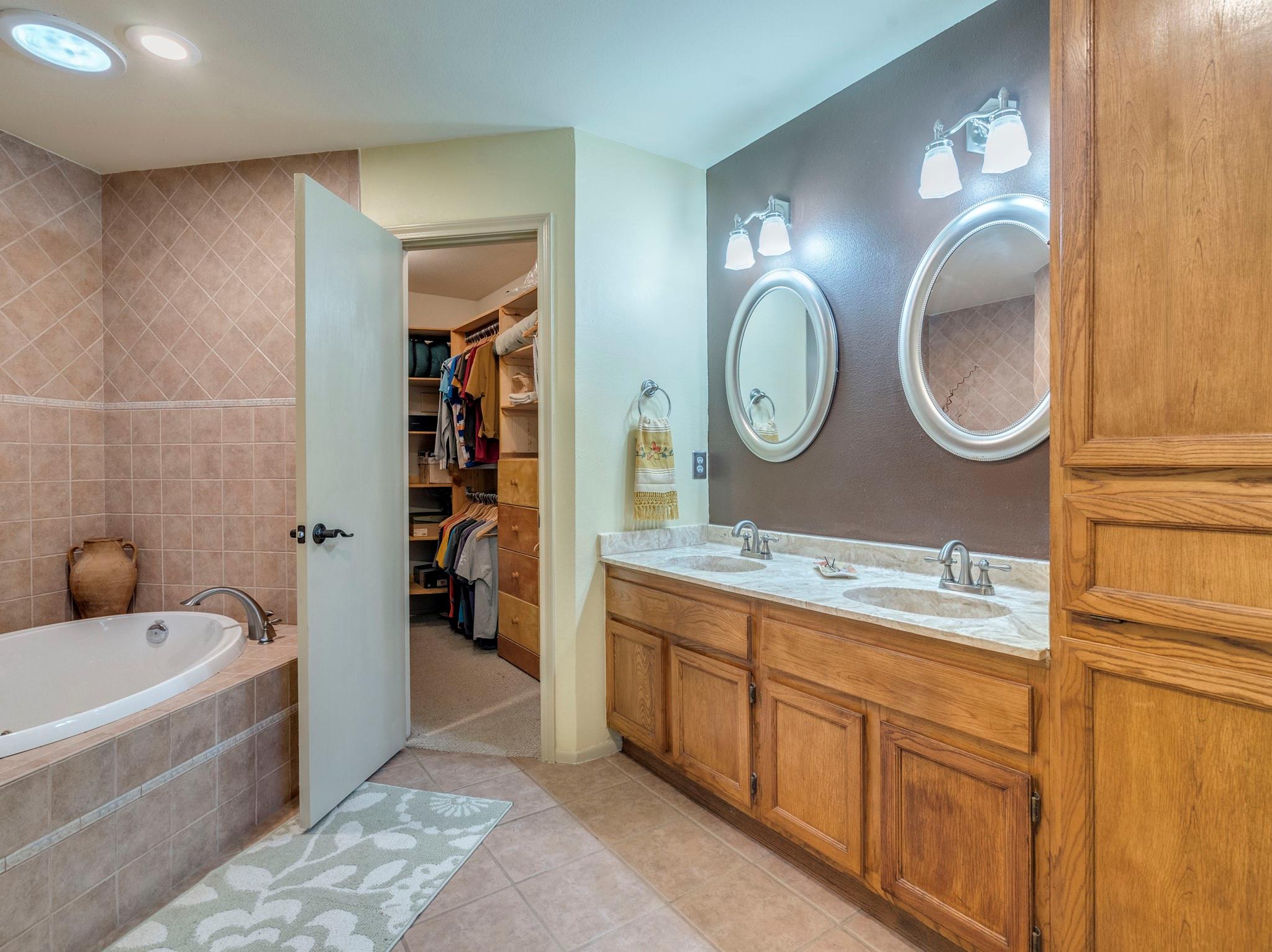 16019 Arbor Trl Property Photo 16