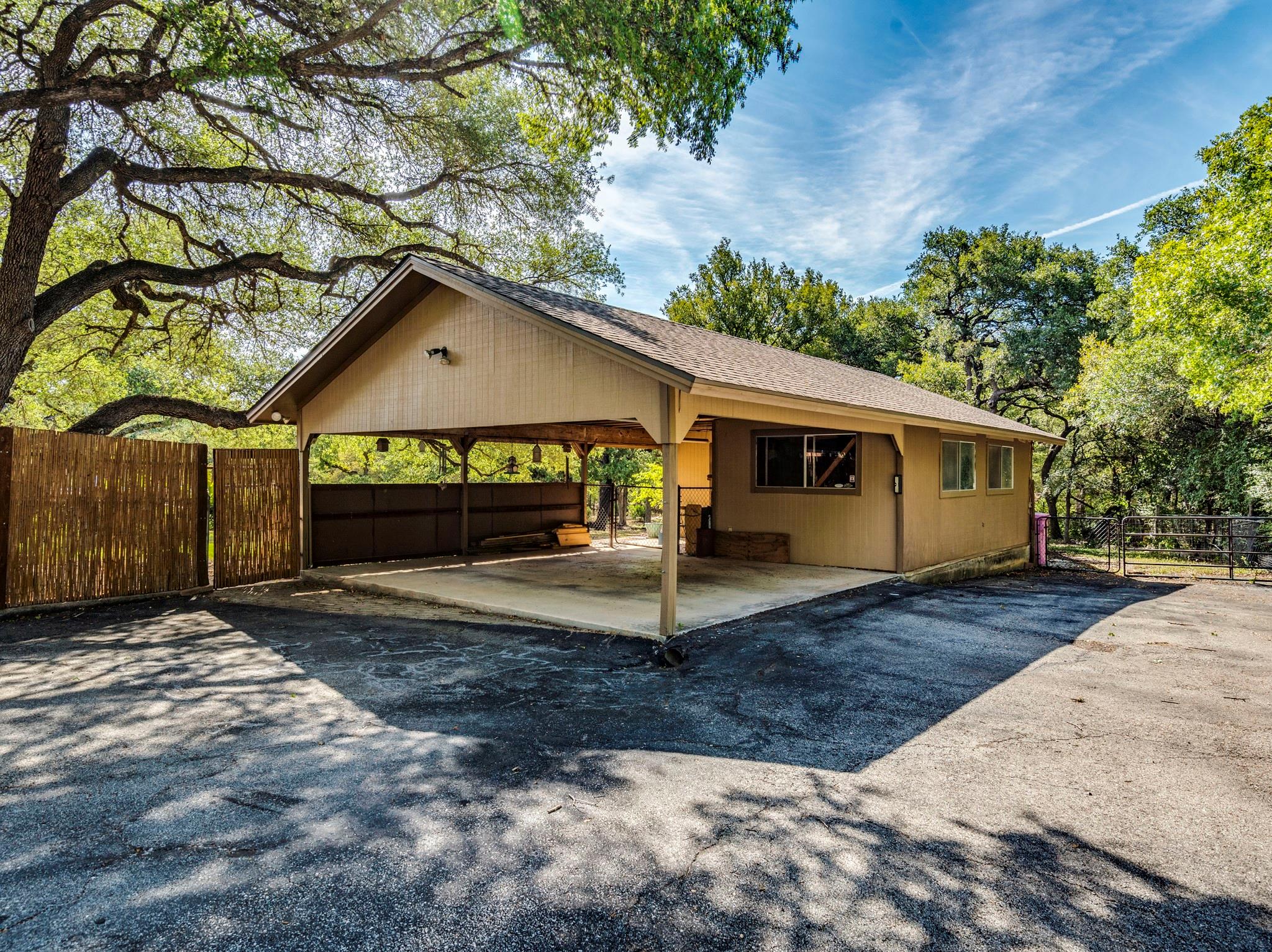 16019 Arbor Trl Property Photo 32