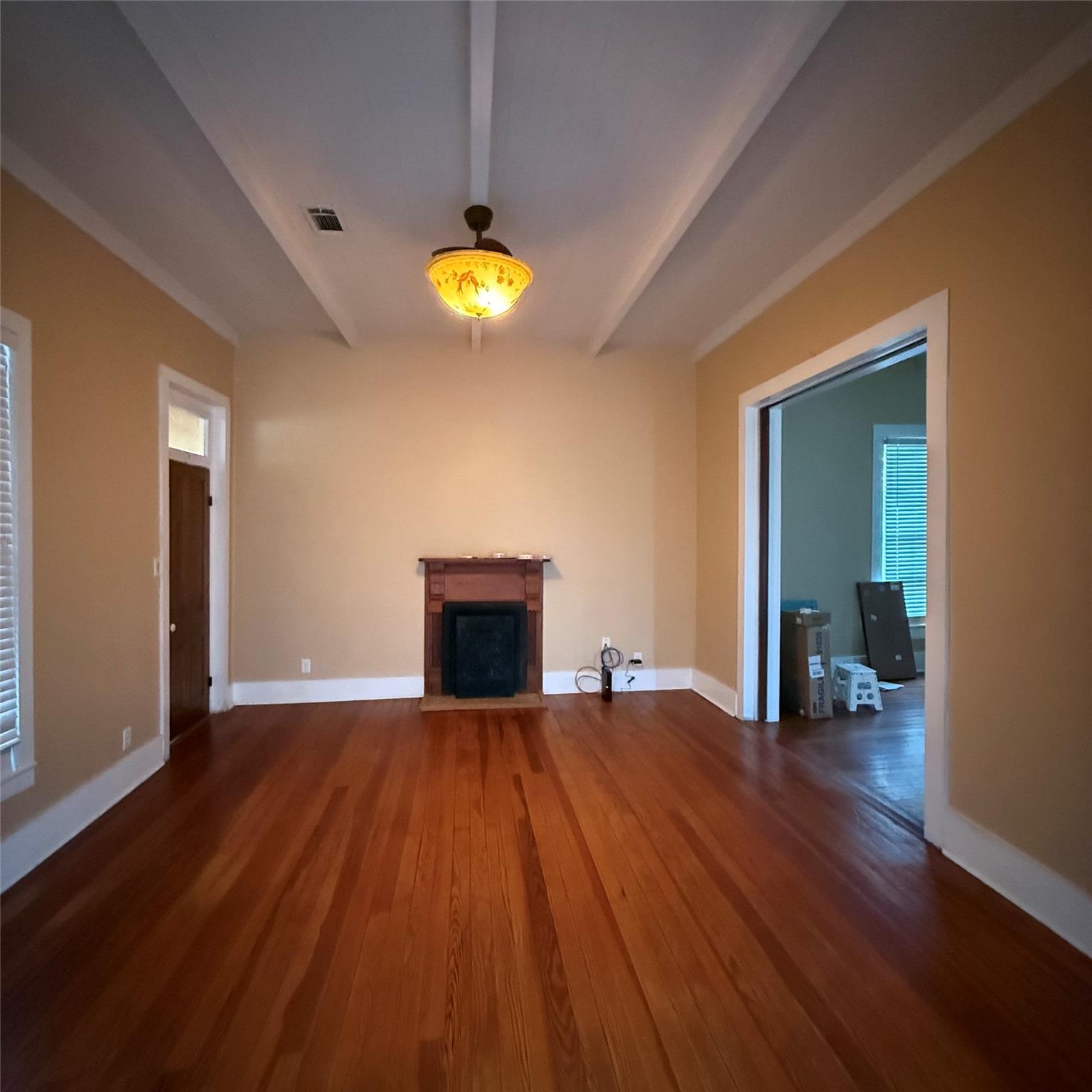 1604 S Austin Ave Property Photo 8