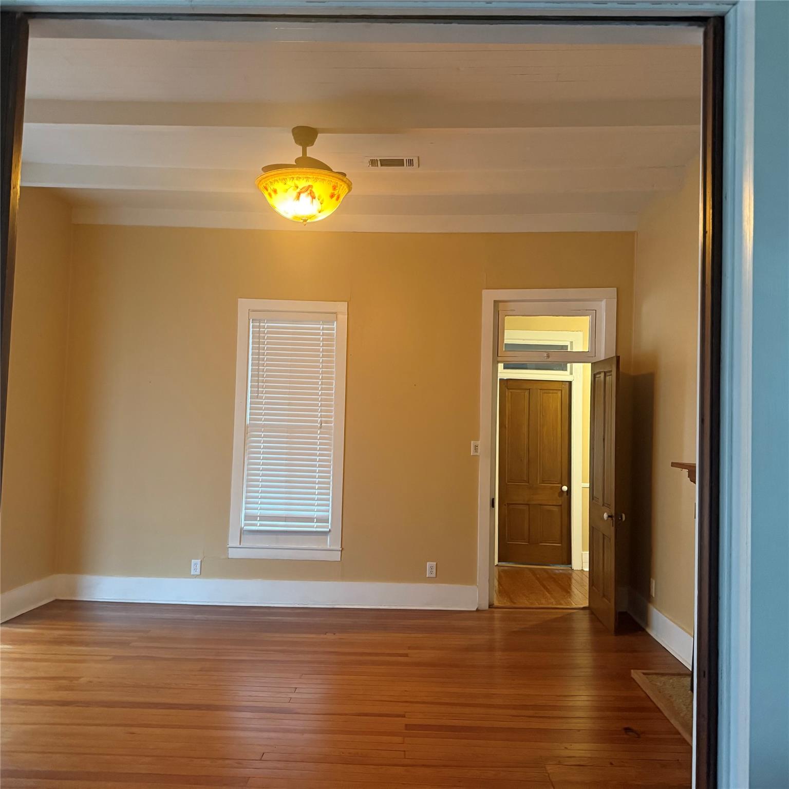 1604 S Austin Ave Property Photo 10