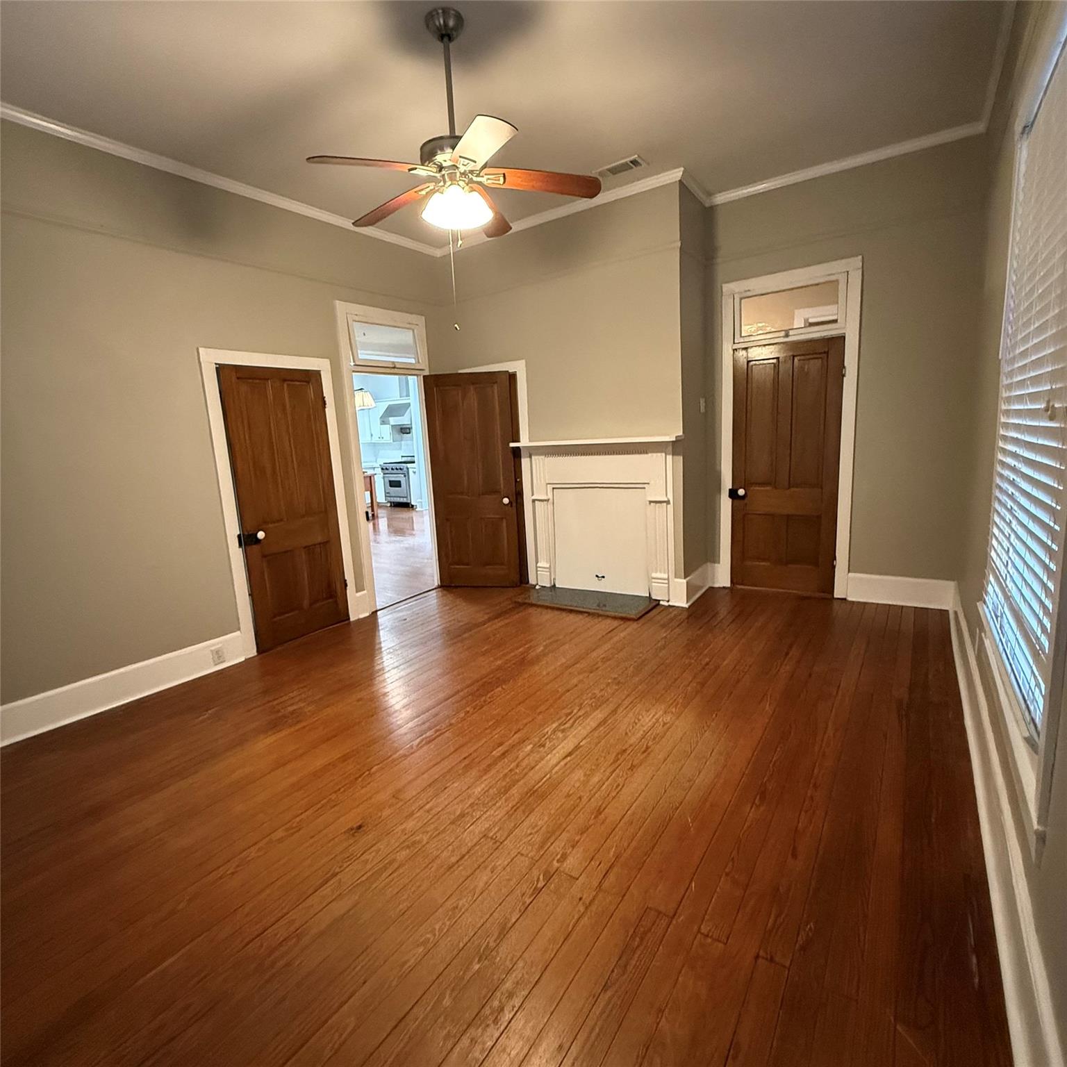 1604 S Austin Ave Property Photo 15