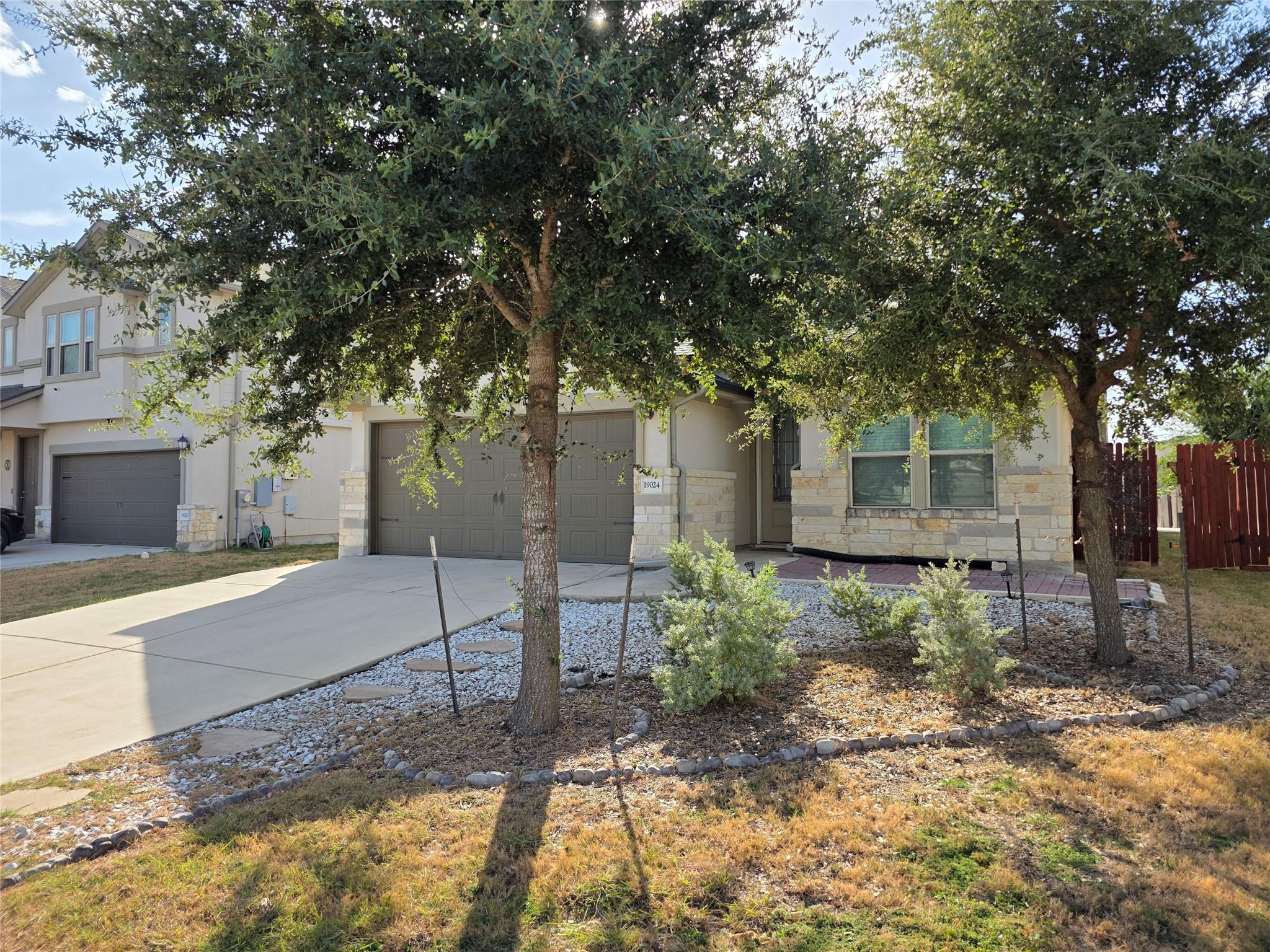 19024 Kimberlite Dr Property Photo 2