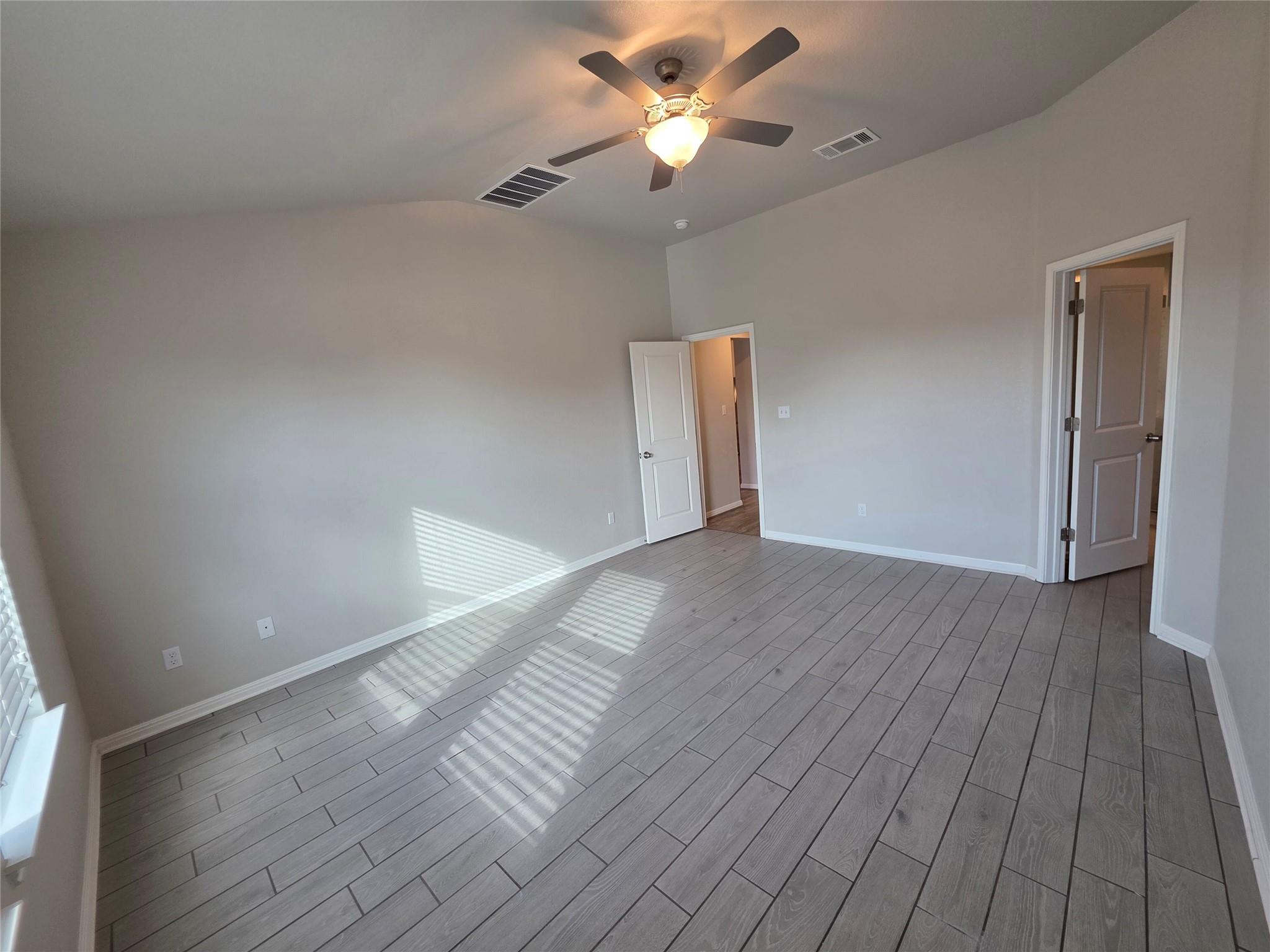 19024 Kimberlite Dr Property Photo 23