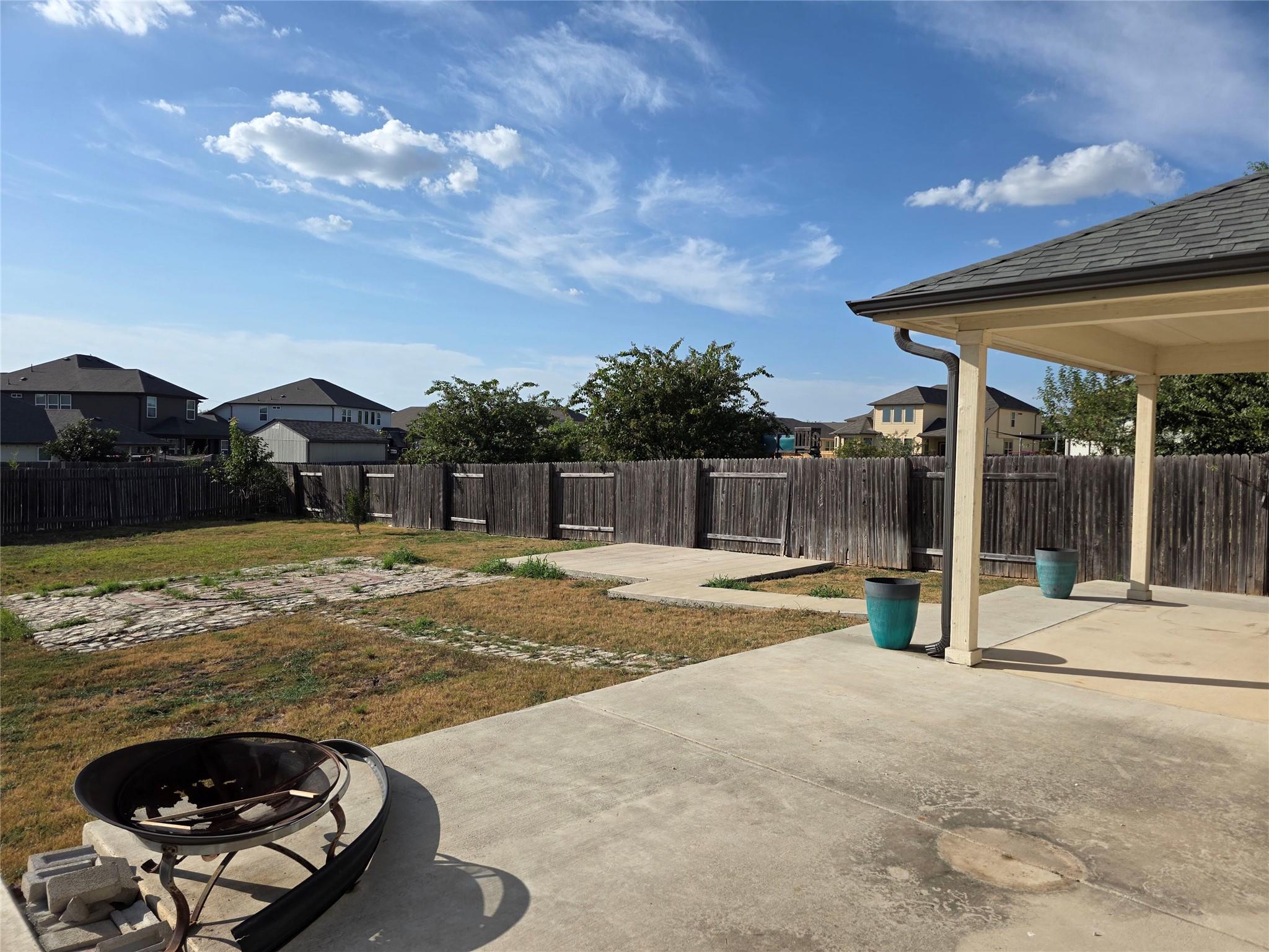 19024 Kimberlite Dr Property Photo 31