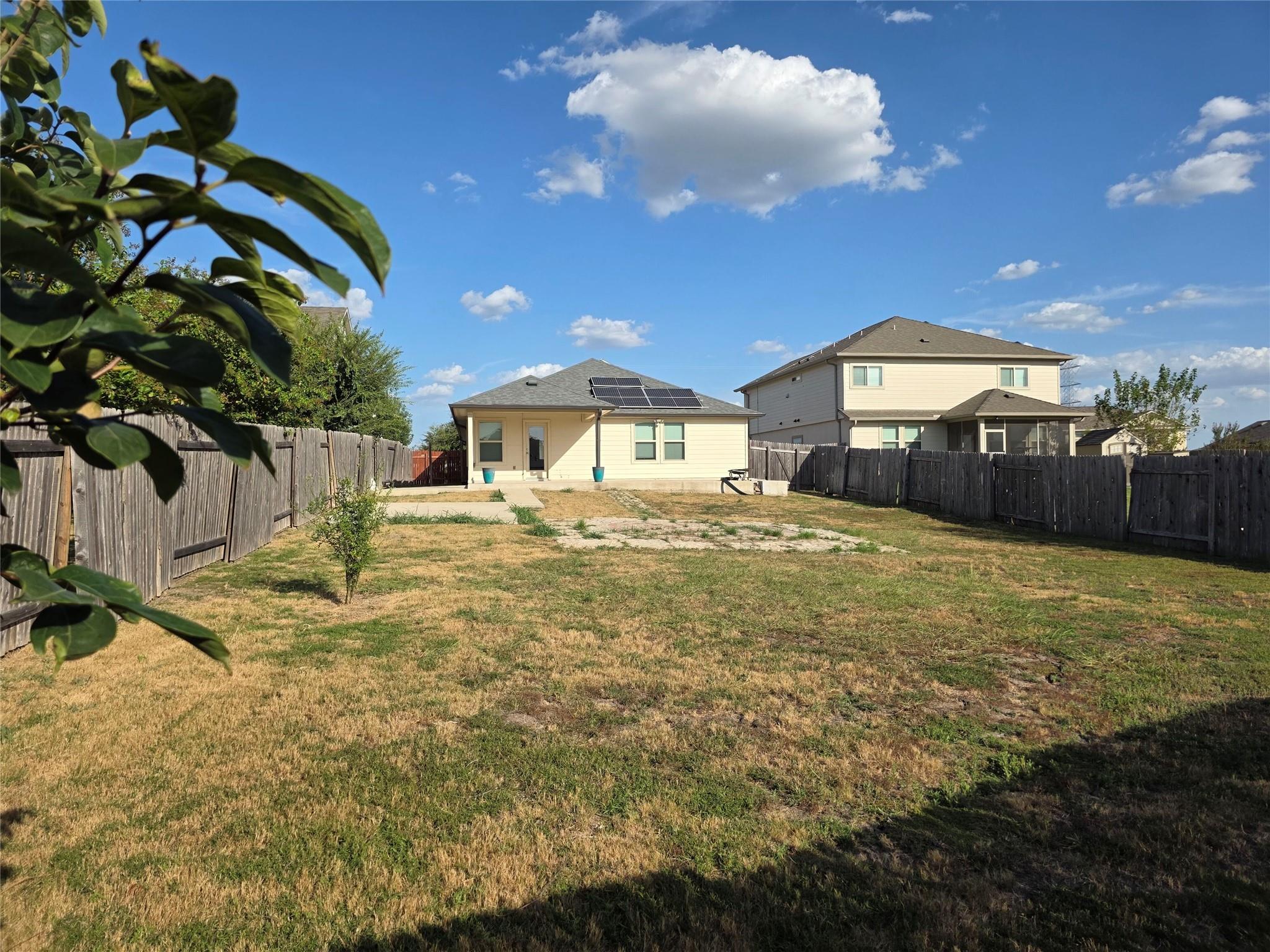 19024 Kimberlite Dr Property Photo 33