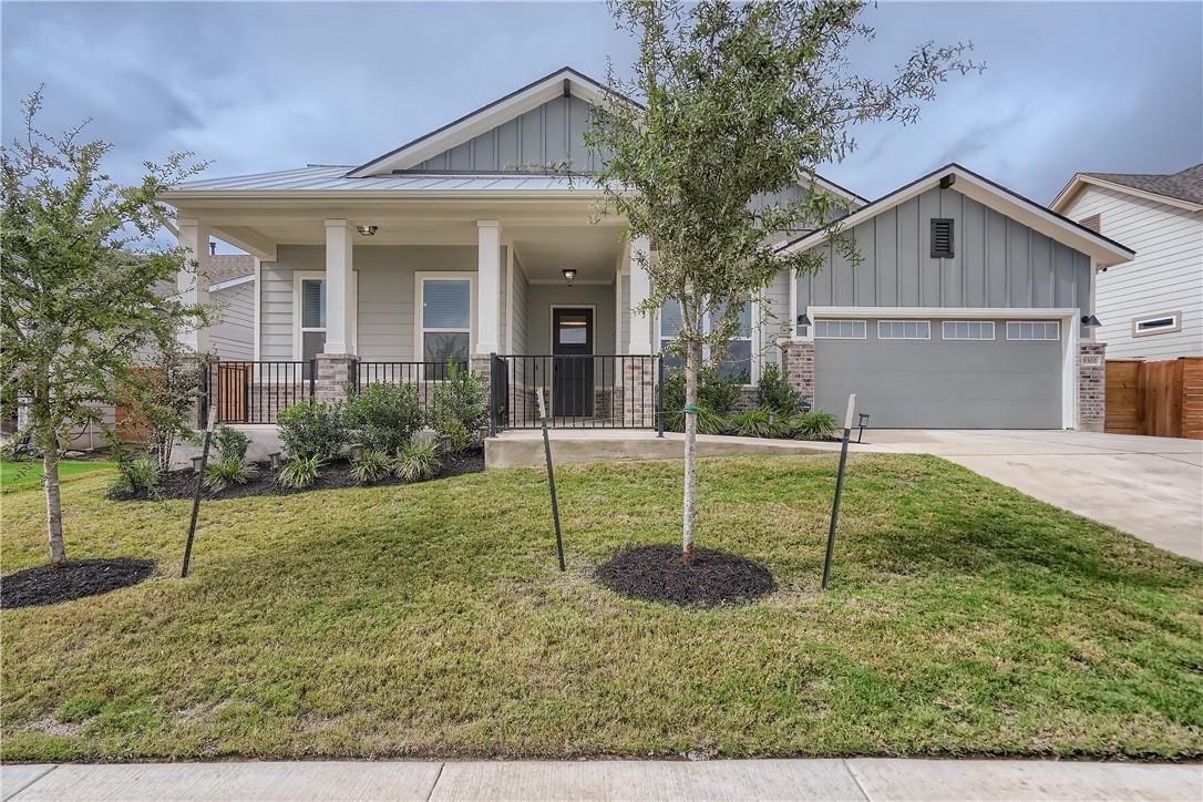 8304 Petronas Pass Property Photo 1