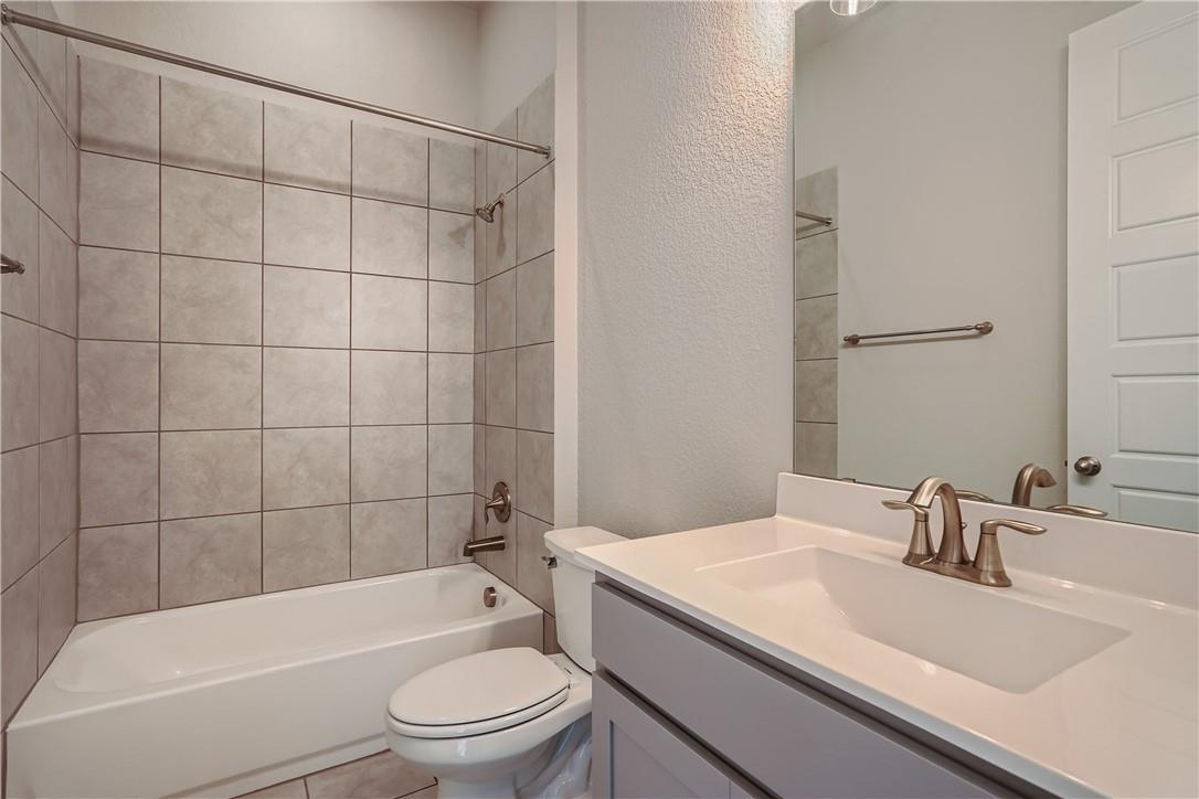 8304 Petronas Pass Property Photo 21