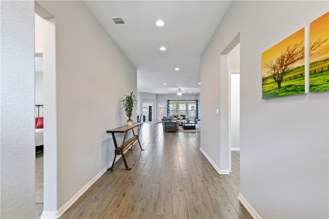 20217 Great Egret Ln Property Photo 5