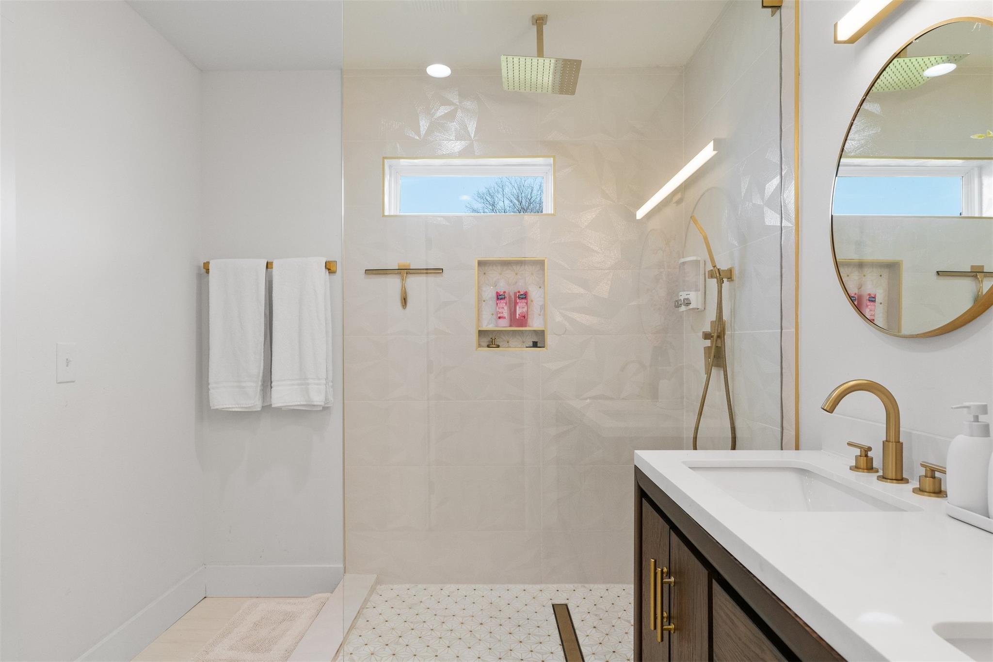 8516 Contour Dr Property Photo 16
