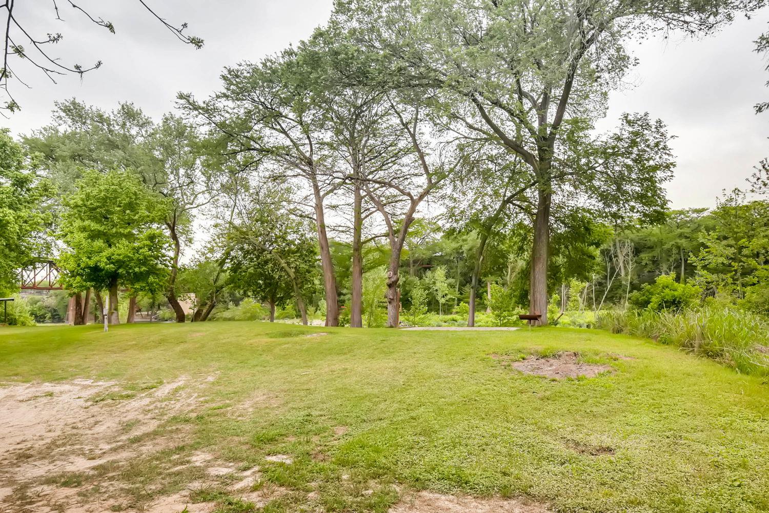 1390 Ervendberg Property Photo 4