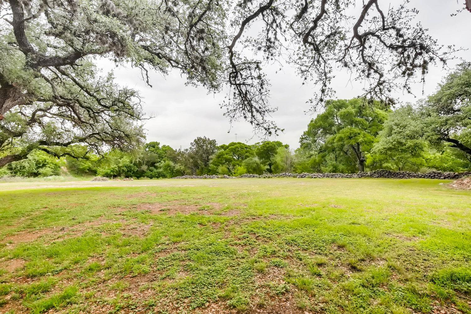1390 Ervendberg Property Photo 17