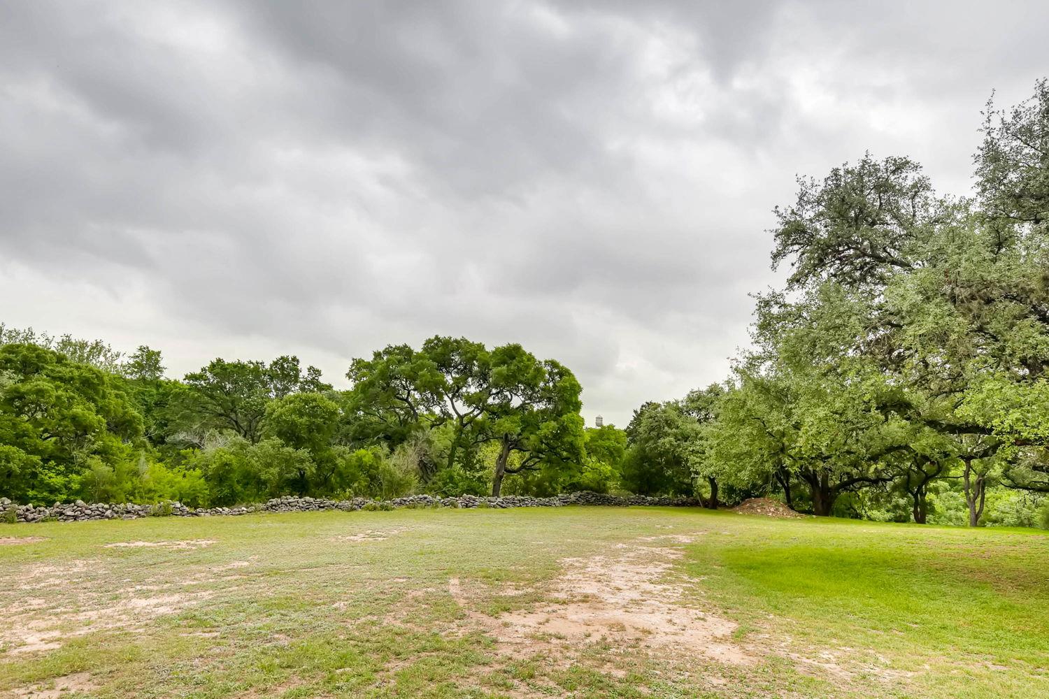 1390 Ervendberg Property Photo 19