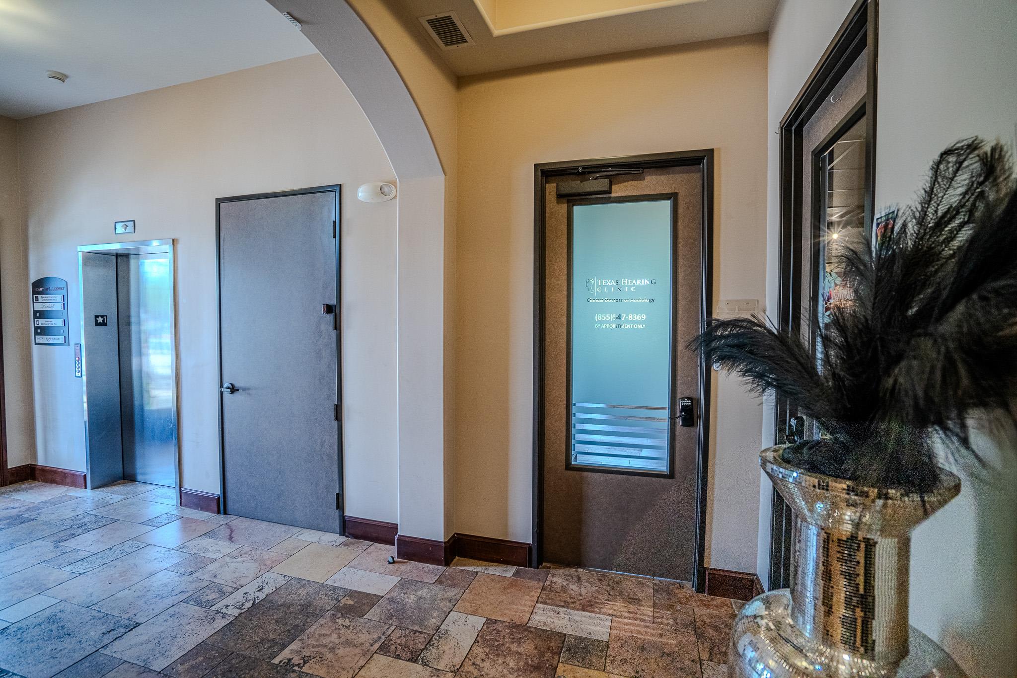 2220 Lakeway Blvd #120 Property Photo 7