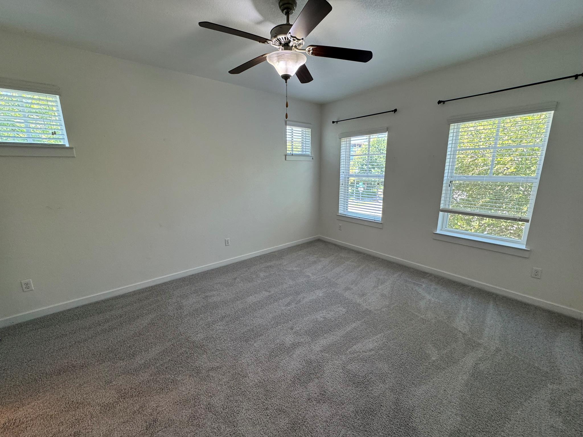 2033 Philomena St Property Photo 7