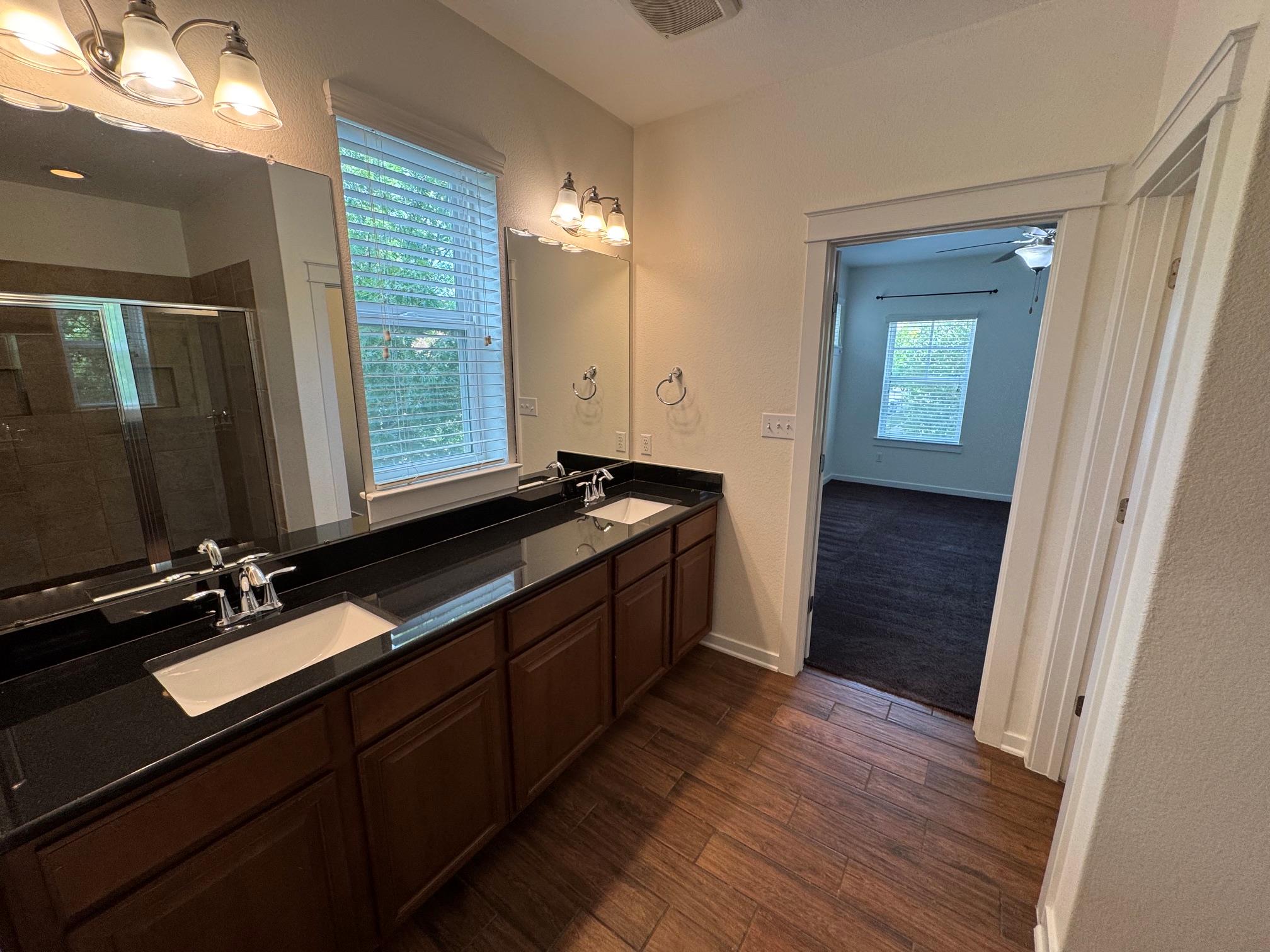 2033 Philomena St Property Photo 10