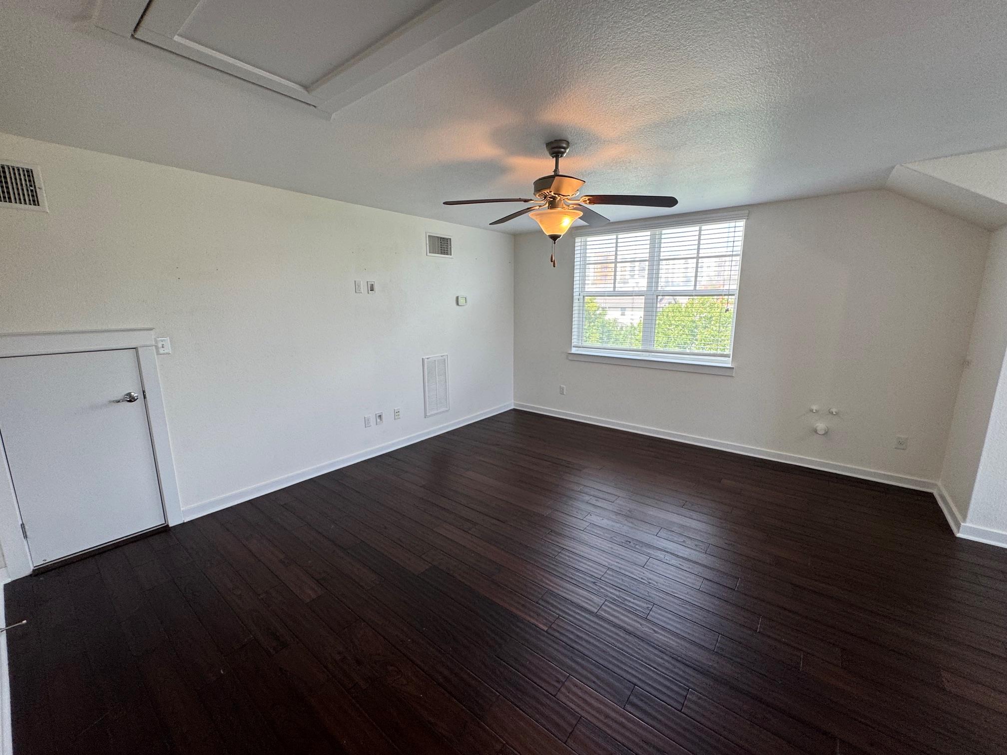 2033 Philomena St Property Photo 17