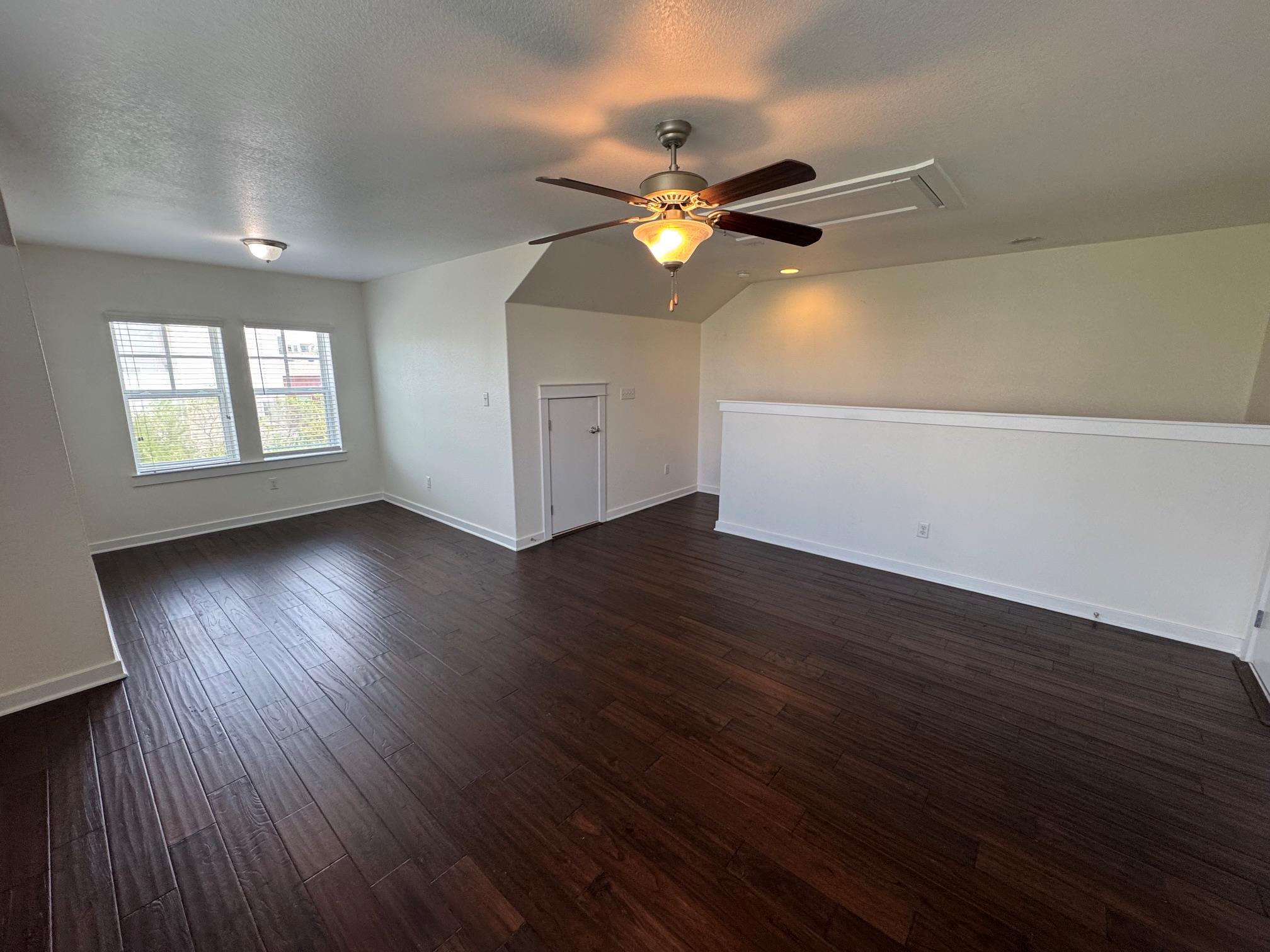 2033 Philomena St Property Photo 19