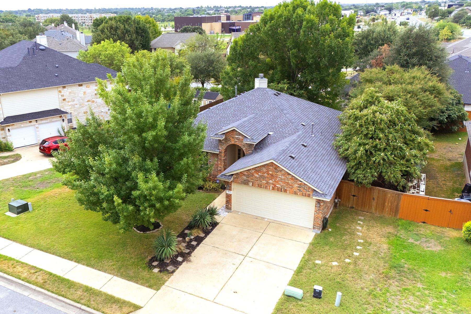 903 Ambrose Dr Property Photo 29