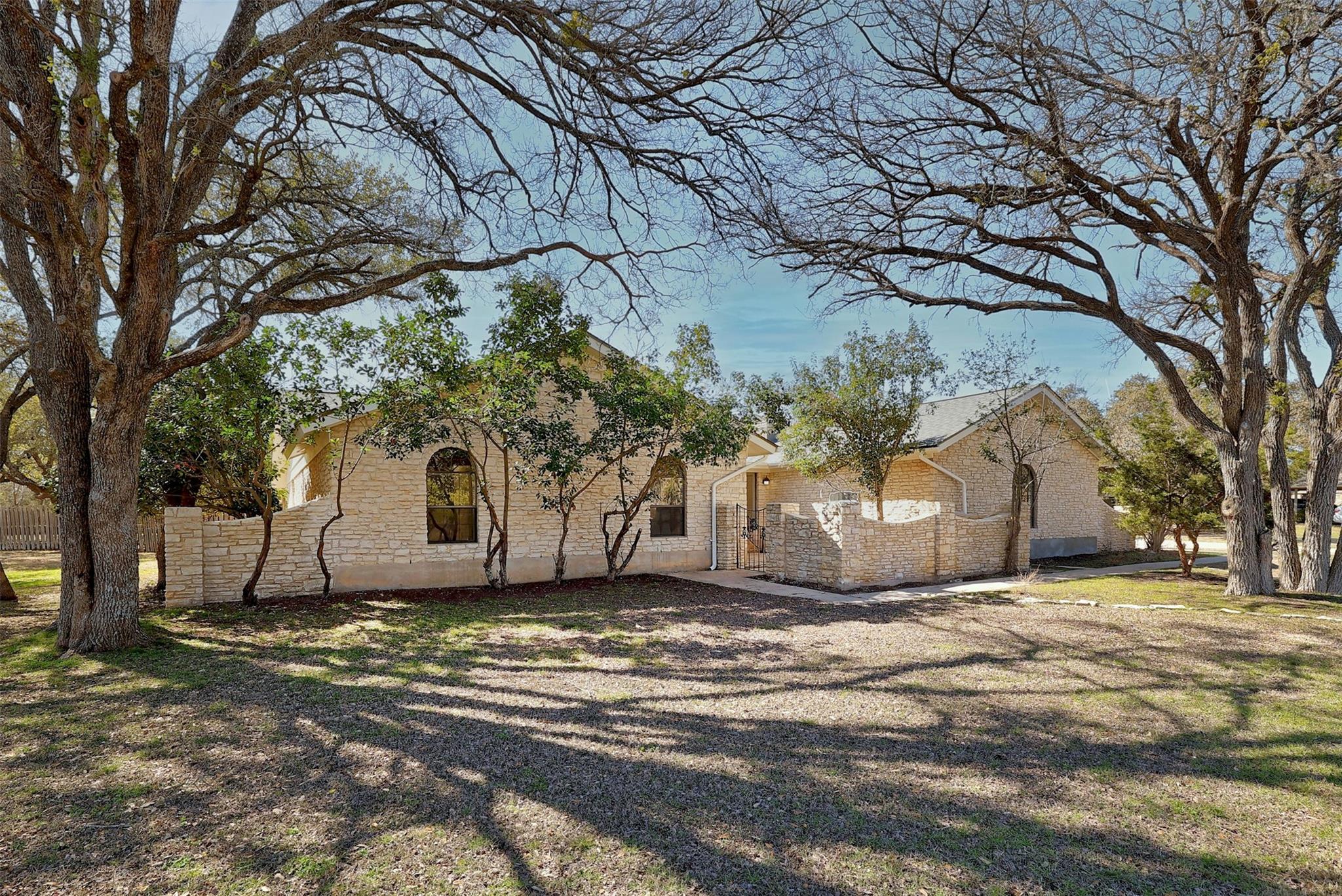 3902 Sequoia Trl Property Photo 2