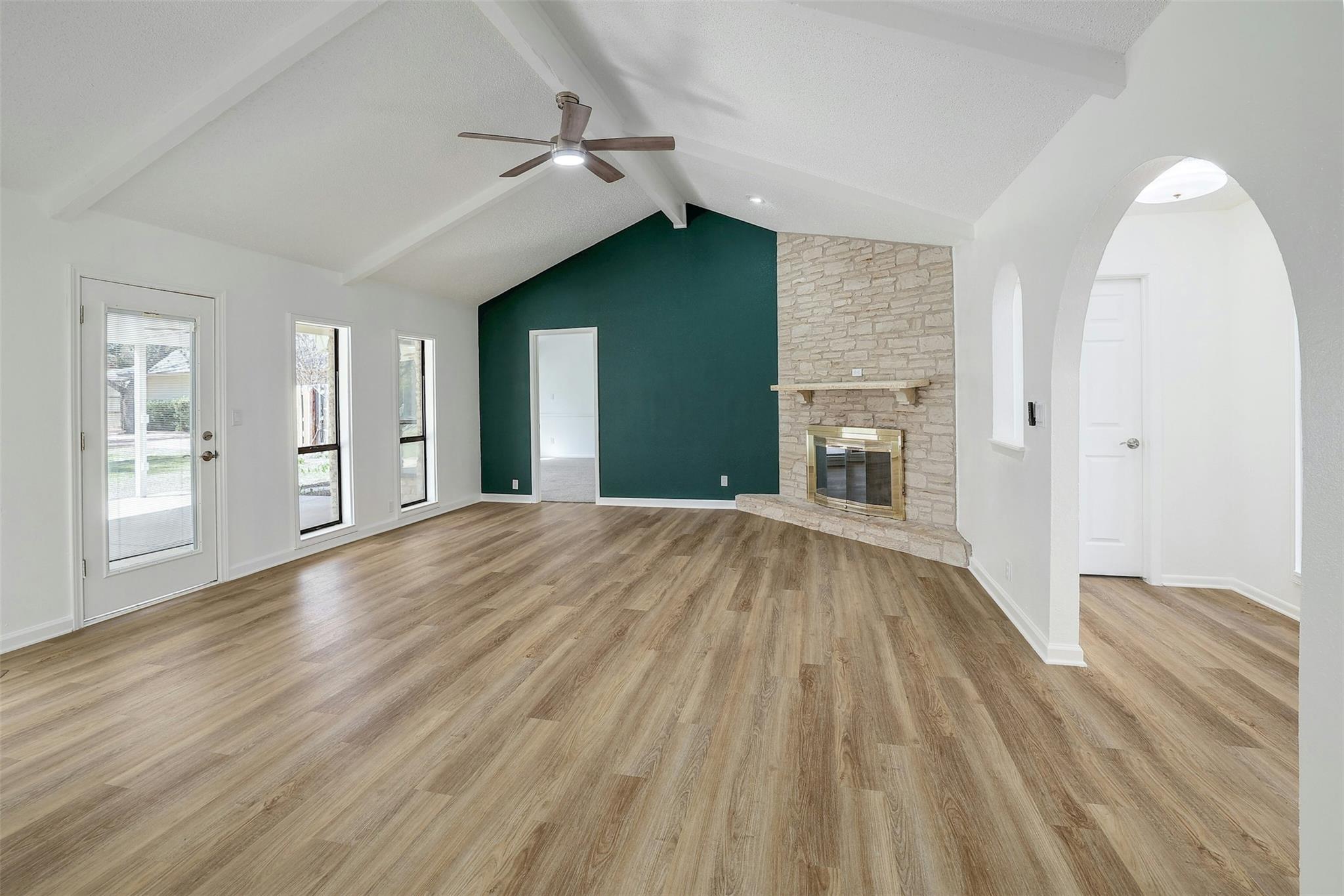 3902 Sequoia Trl Property Photo 6