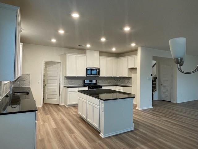 4519 Avellino Dr Property Photo 12