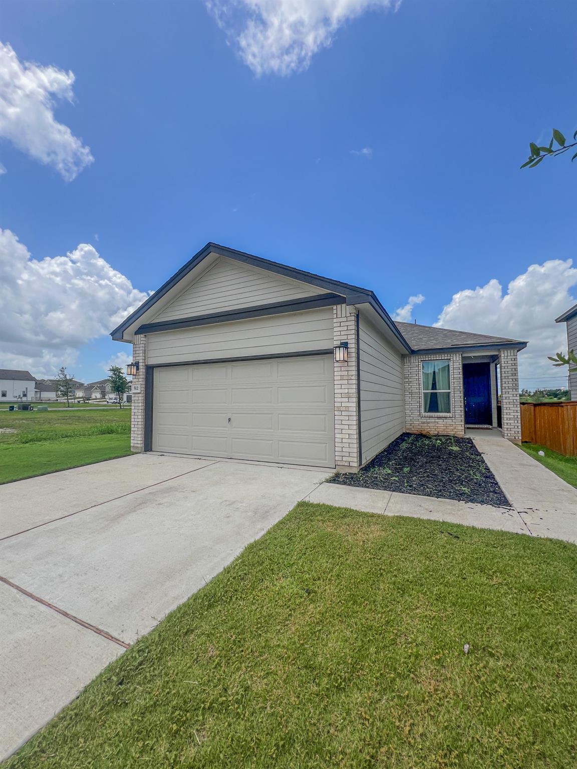 512 Barbary Coast Ln Property Photo 1