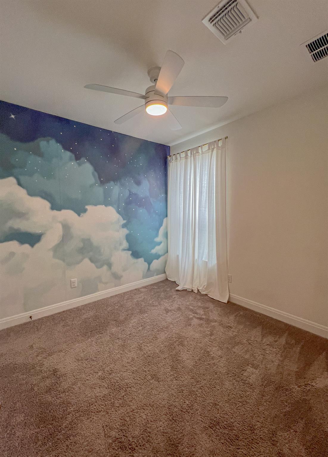 512 Barbary Coast Ln Property Photo 17