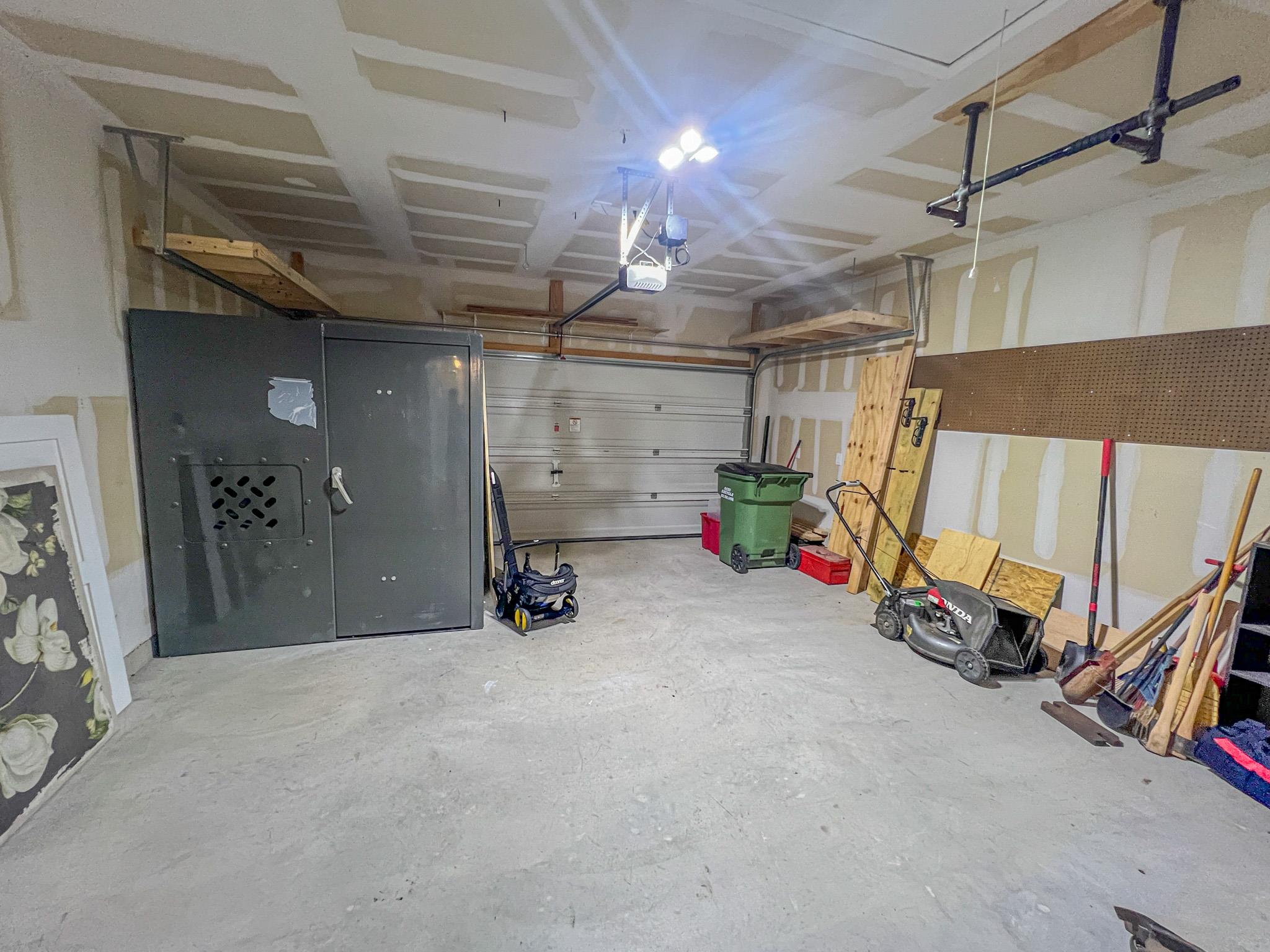512 Barbary Coast Ln Property Photo 18