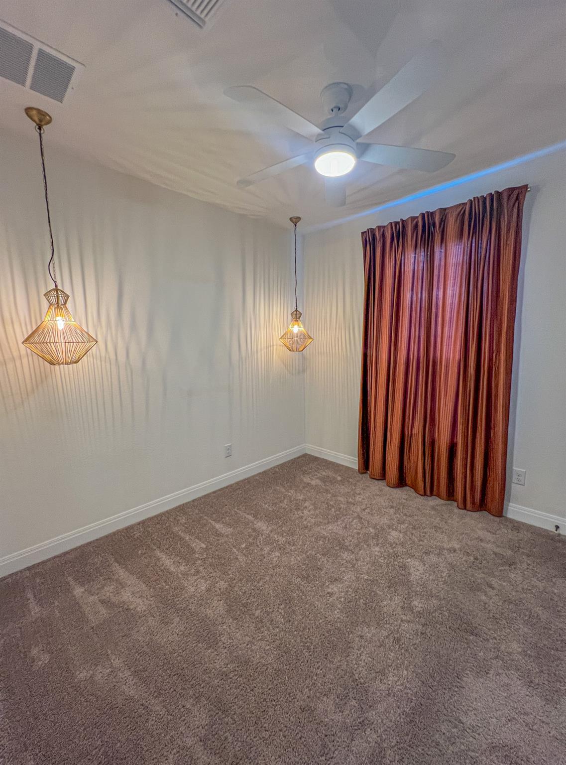 512 Barbary Coast Ln Property Photo 19