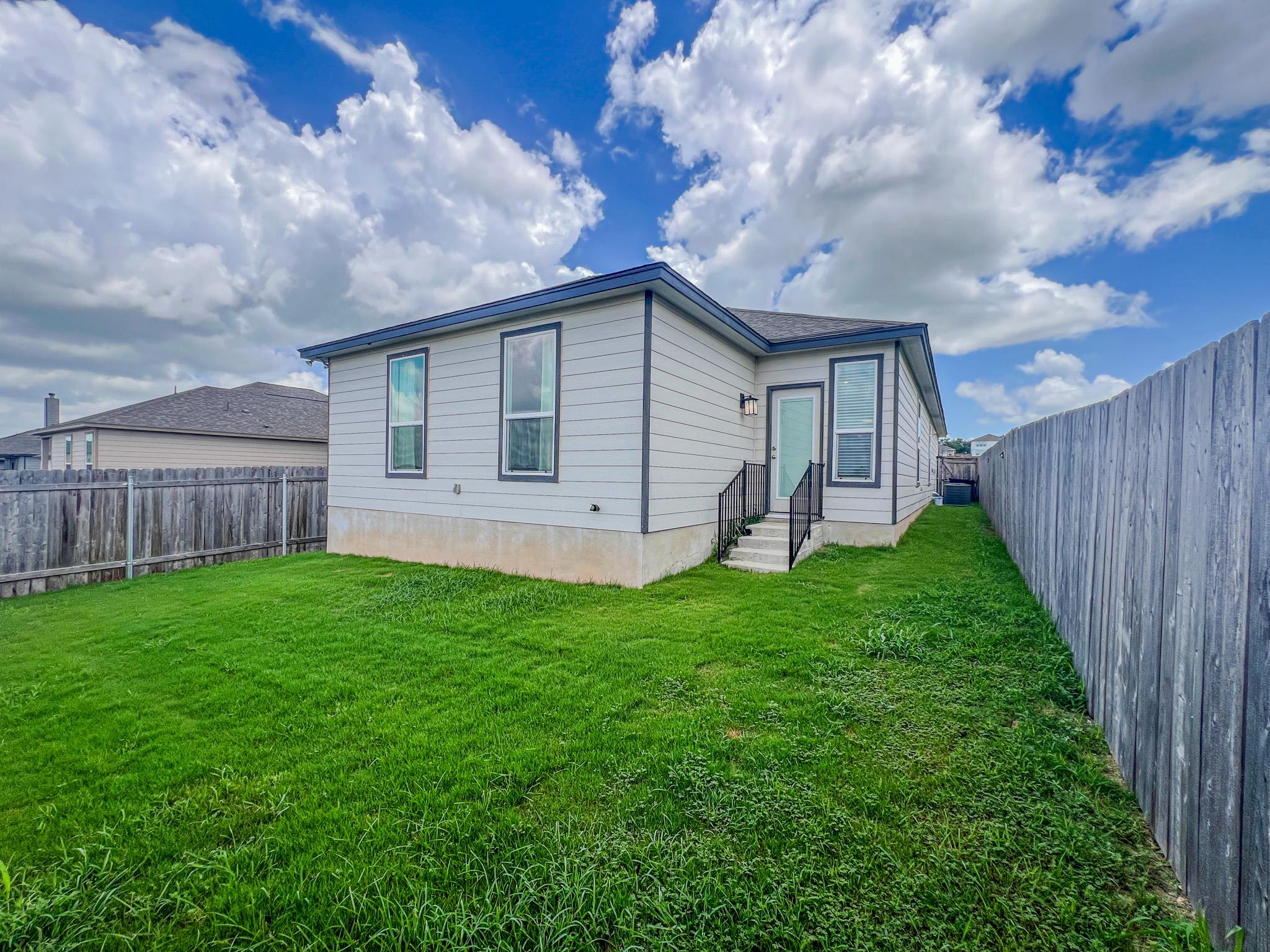 512 Barbary Coast Ln Property Photo 21