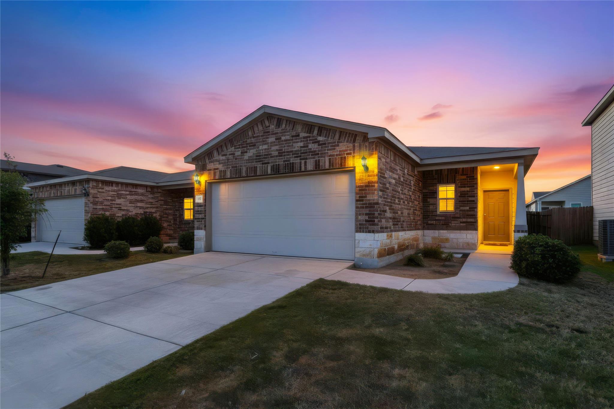 137 Miracle Dr Property Photo 1
