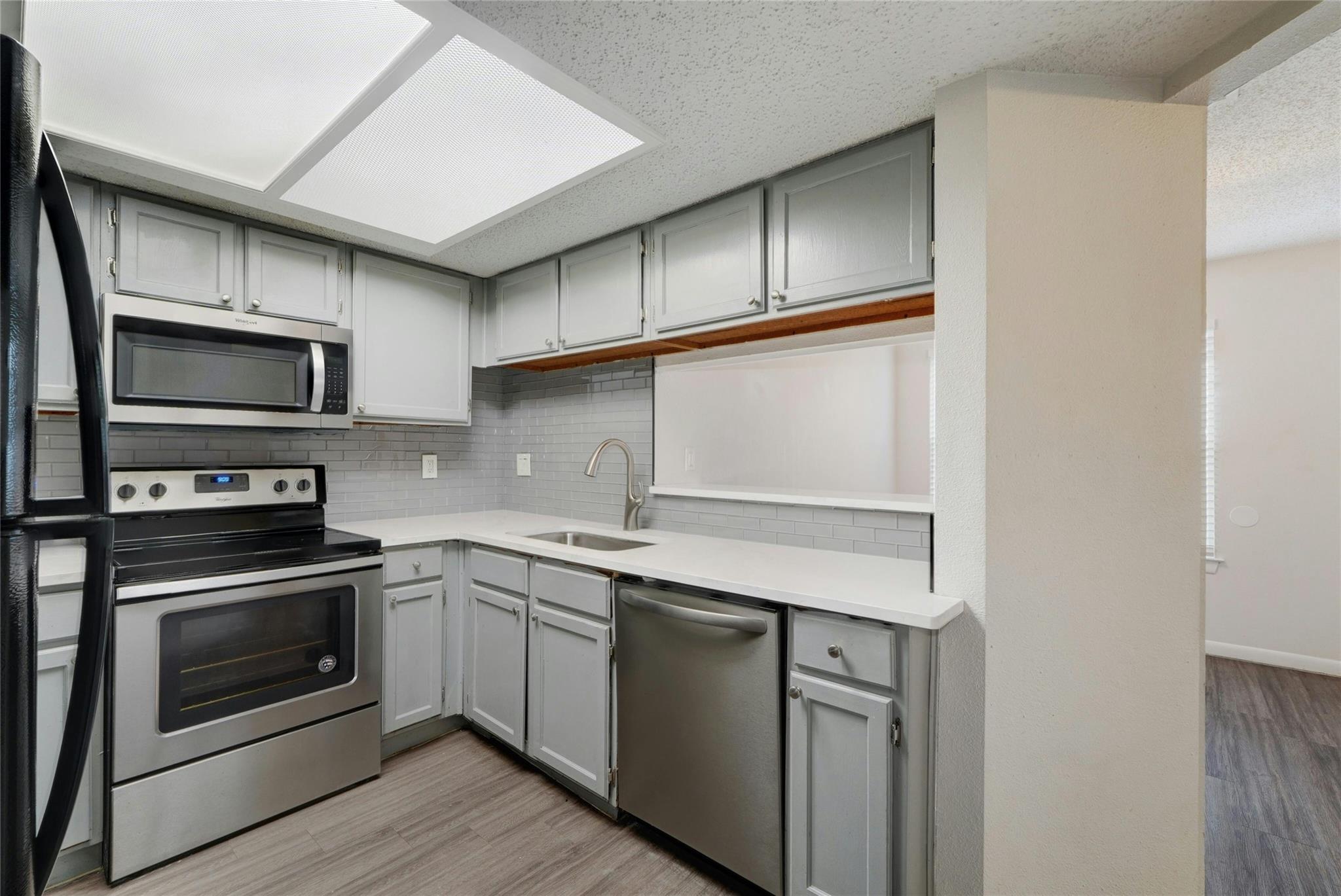 11406 Ptarmigan Dr #b Property Photo 7