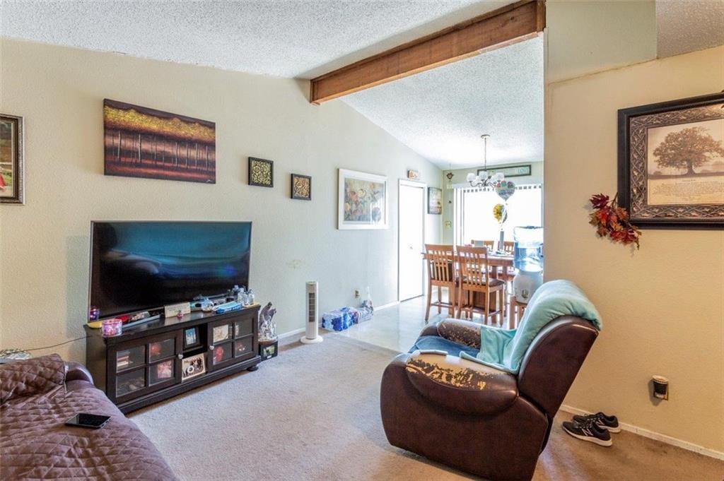 2104 Old West Pl Property Photo 16