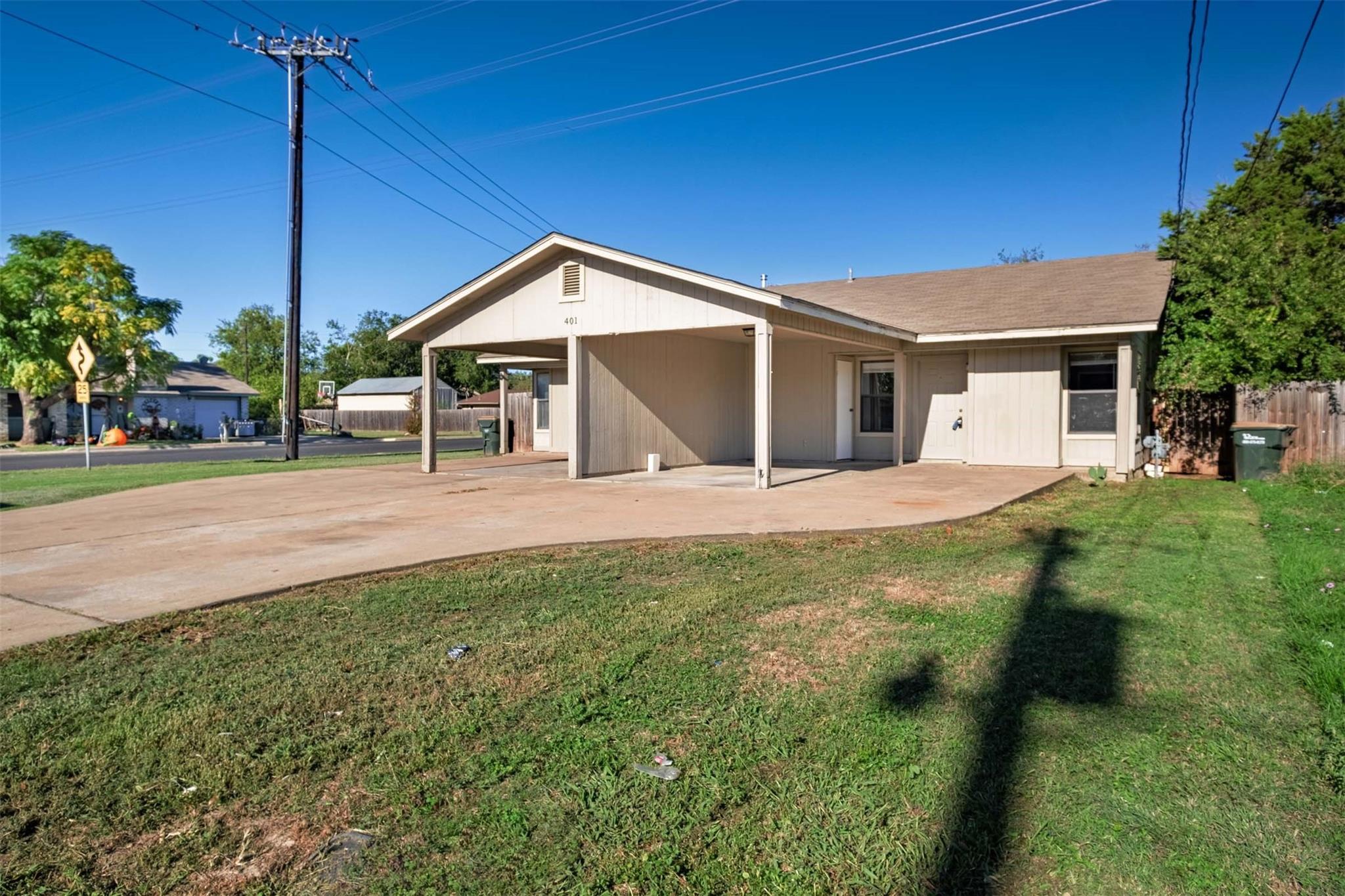 401 E Janis Dr B Property Photo 1