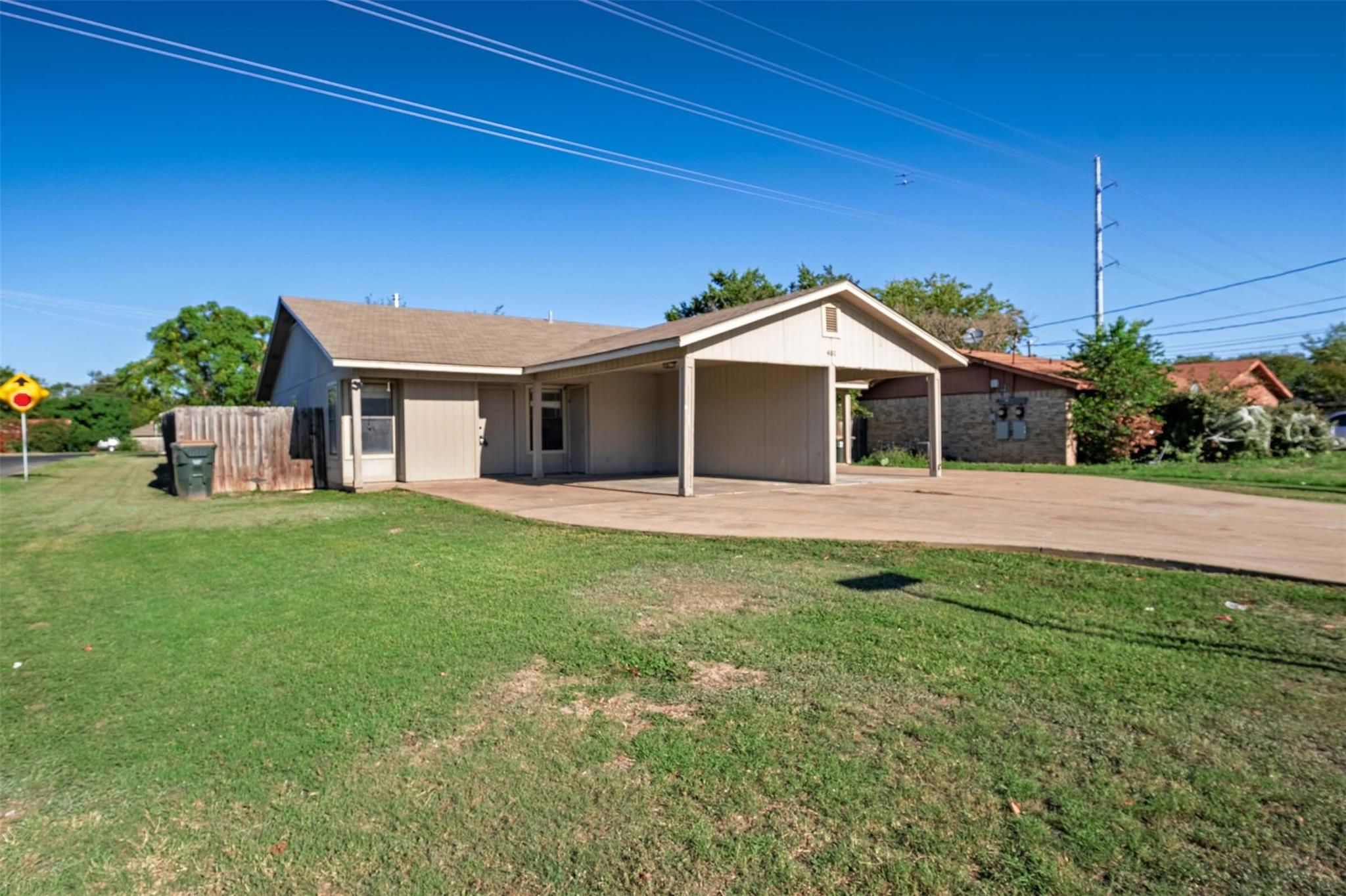 401 E Janis Dr B Property Photo 3