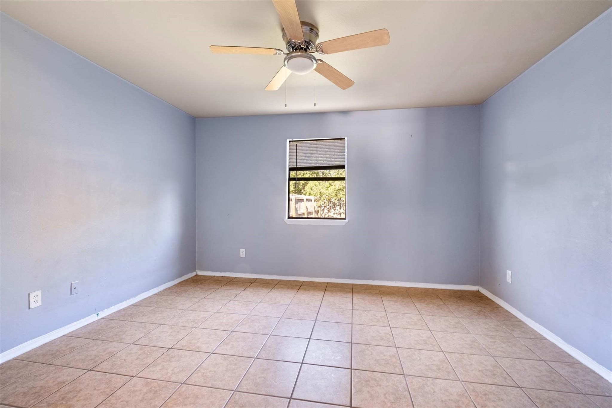 401 E Janis Dr B Property Photo 14