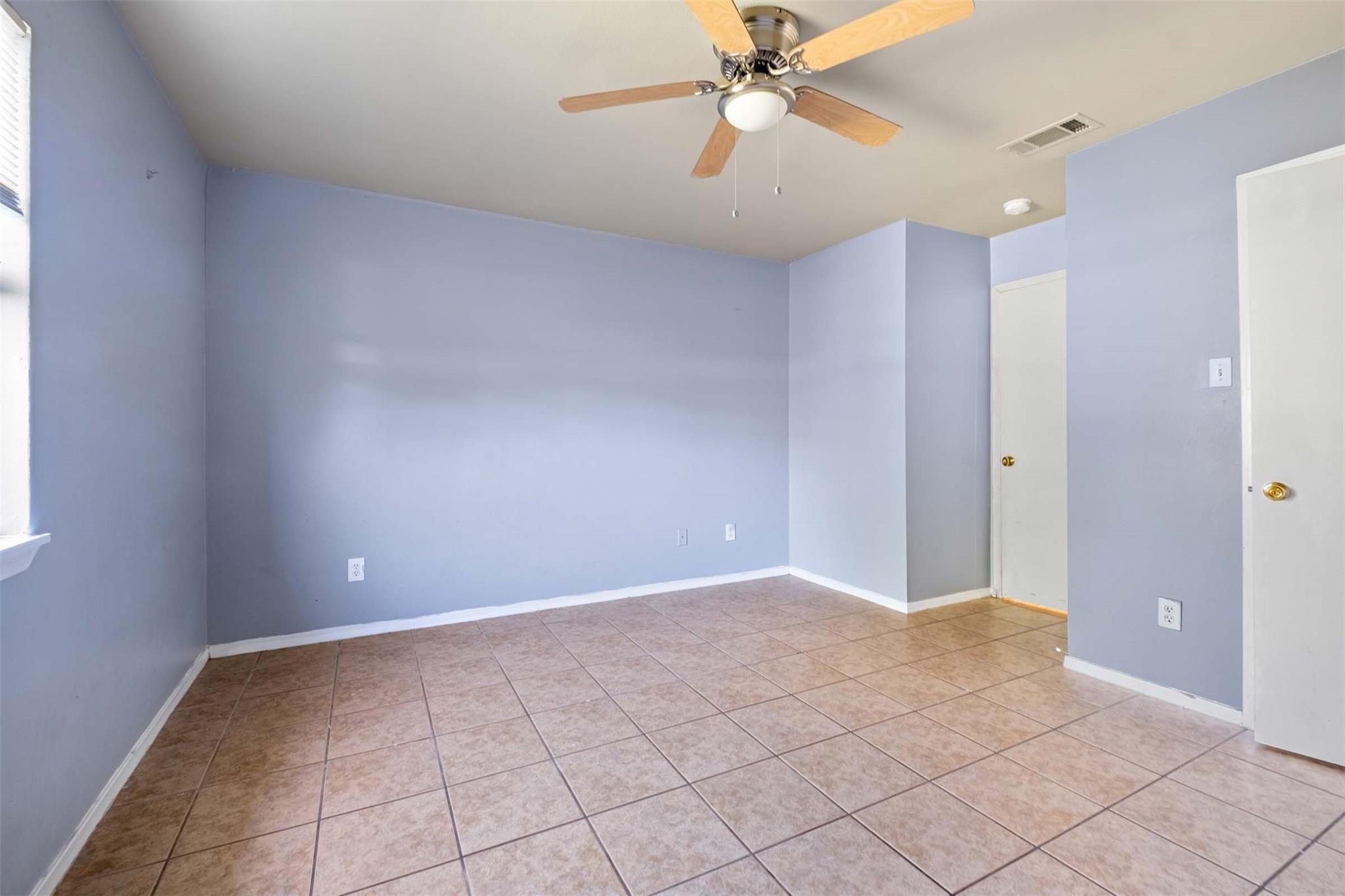 401 E Janis Dr B Property Photo 15