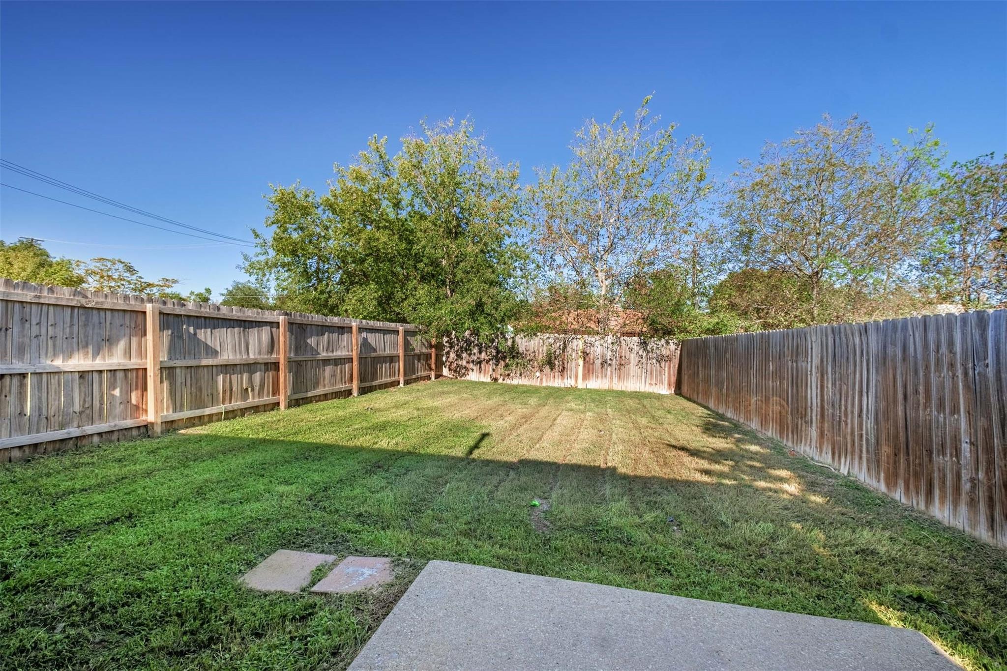 401 E Janis Dr B Property Photo 16
