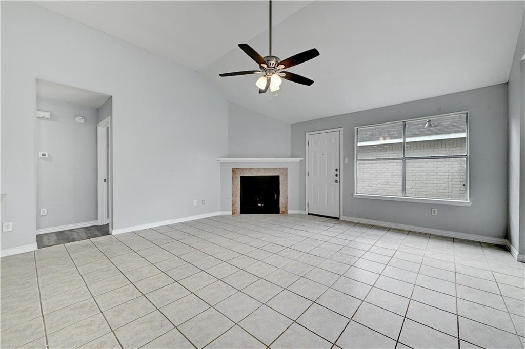 14304 Vandever St Property Photo 7