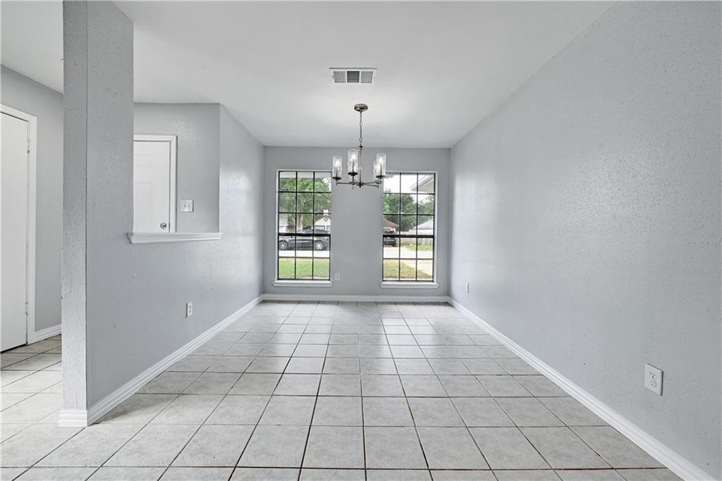 14304 Vandever St Property Photo 8
