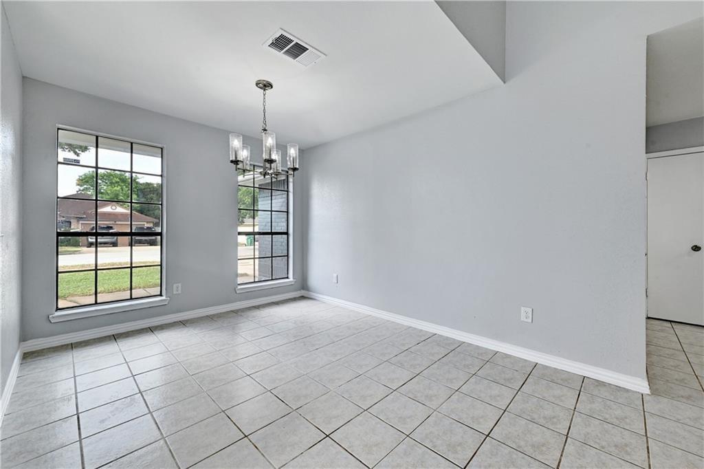 14304 Vandever St Property Photo 9