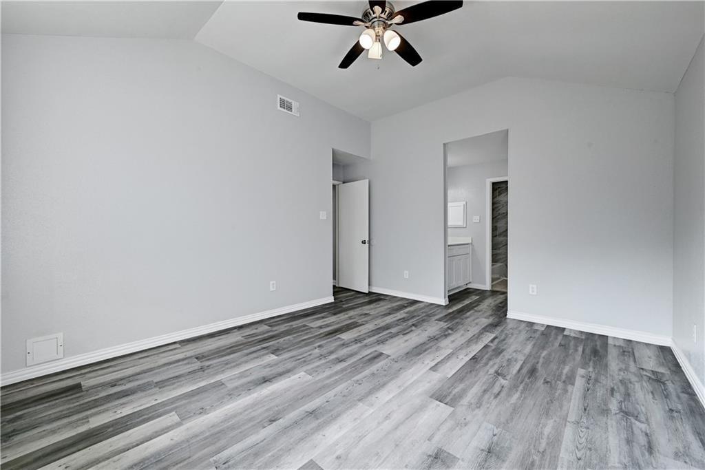 14304 Vandever St Property Photo 15