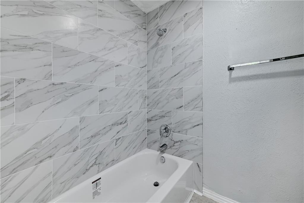 14304 Vandever St Property Photo 17